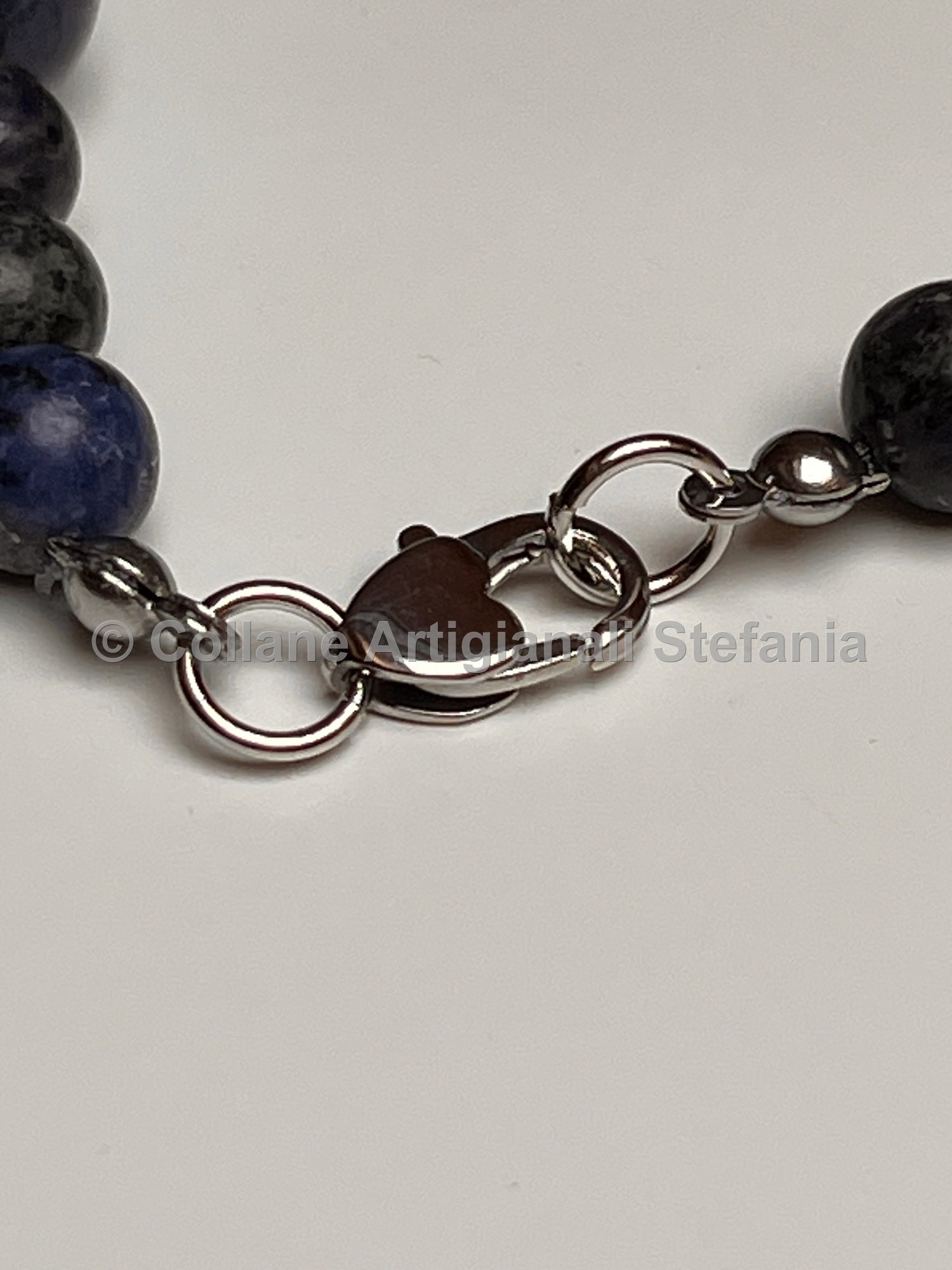 Collana con pietre dure di Diaspro blu di alta qualità