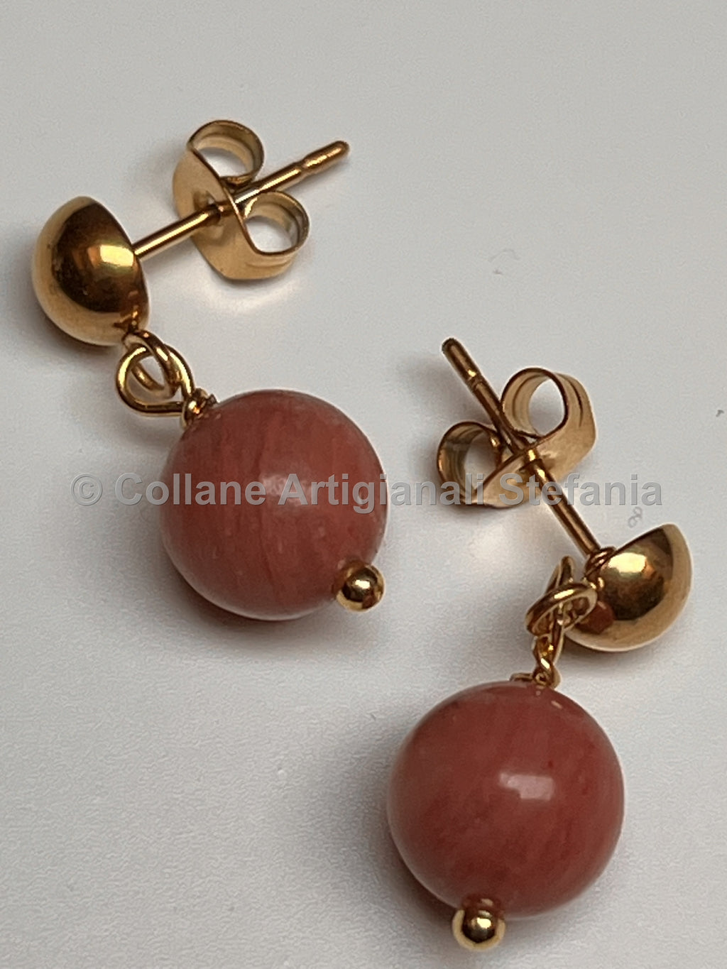 Collana e orecchini con pietre dure di Rodonite di qualità.