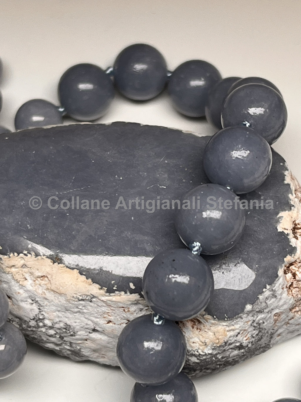 Collana con pietre dure di alta qualità di Angelite
