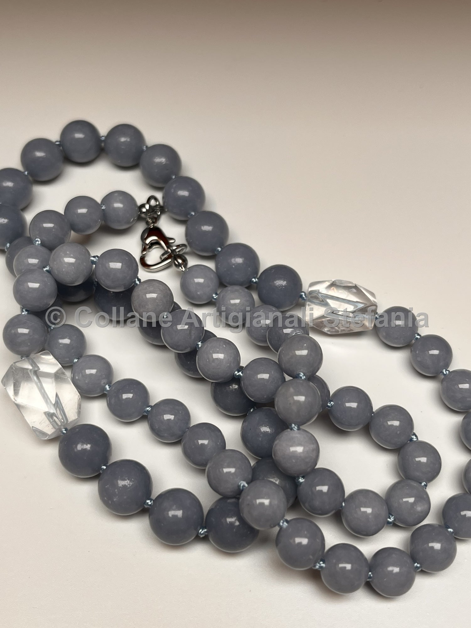 Collana con pietre dure di alta qualità di Angelite