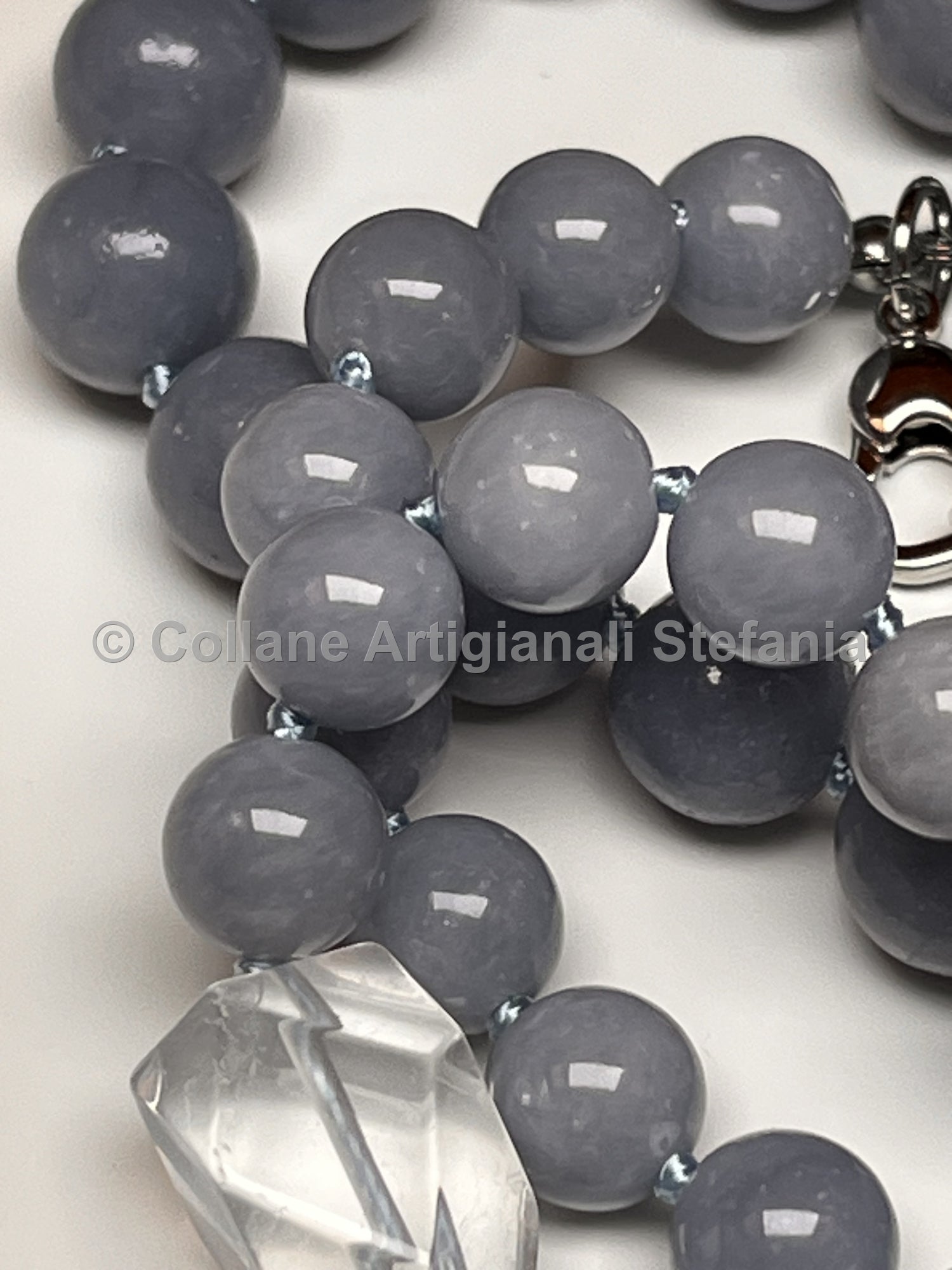 Collana con pietre dure di alta qualità di Angelite