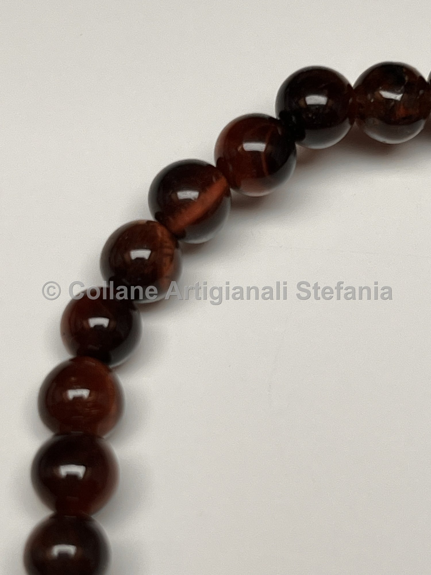 Braccialetti elastici con pietre dure naturali.