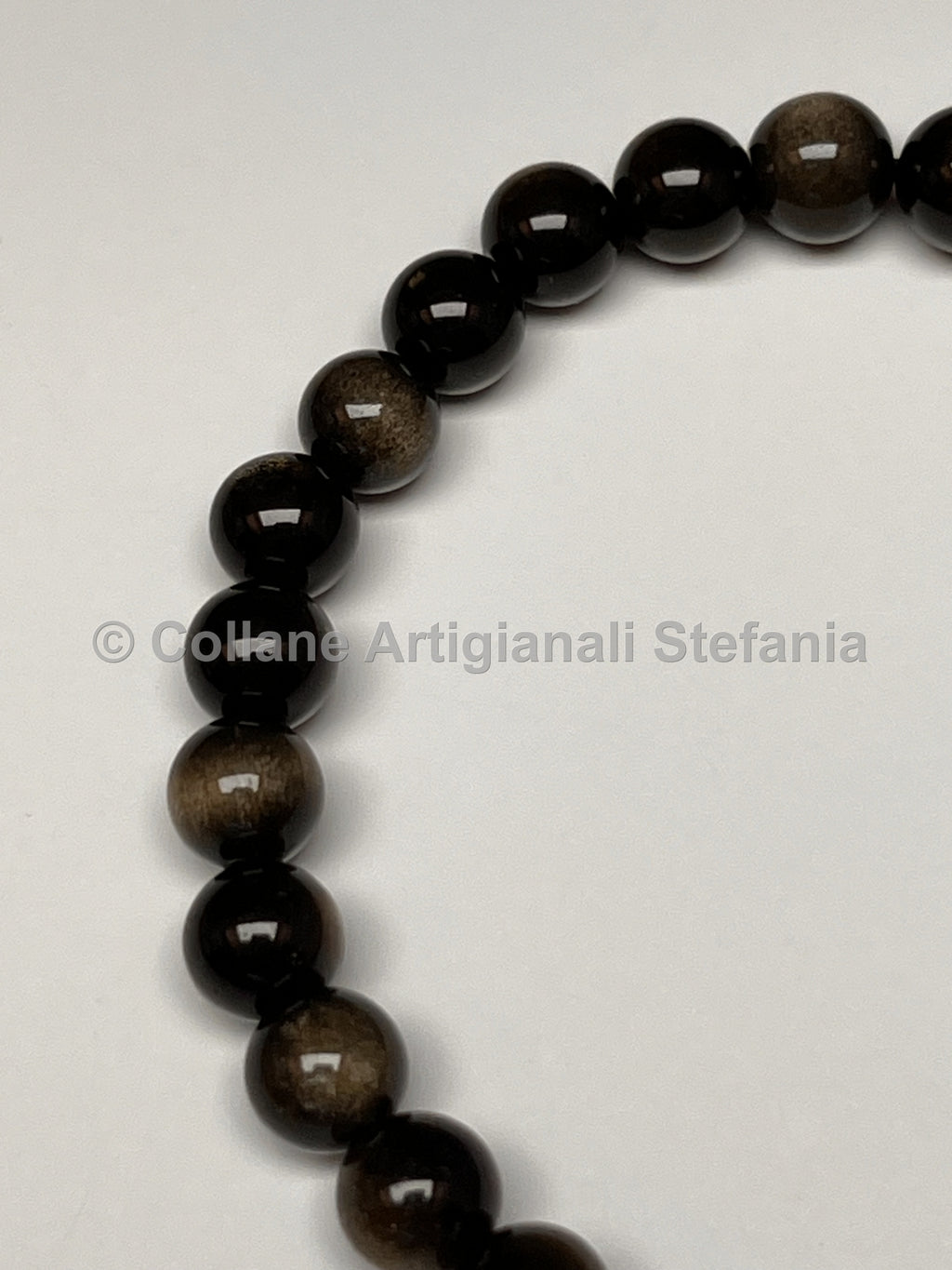 Braccialetti elastici con pietre dure naturali.