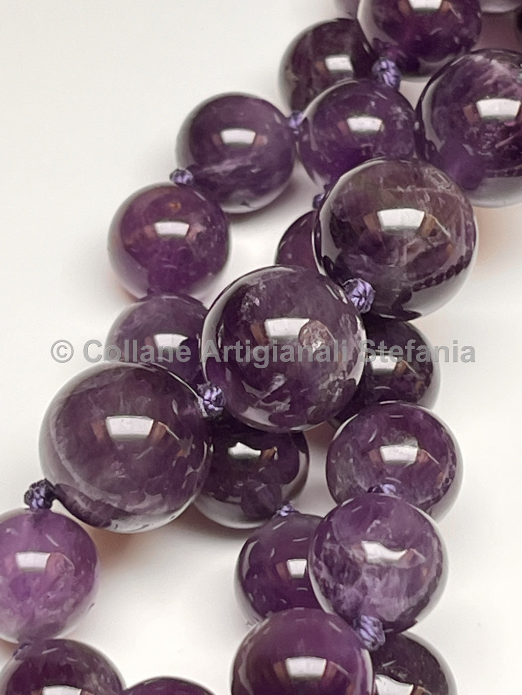 Collana con pietre dure di Ametista di ottima qualità.