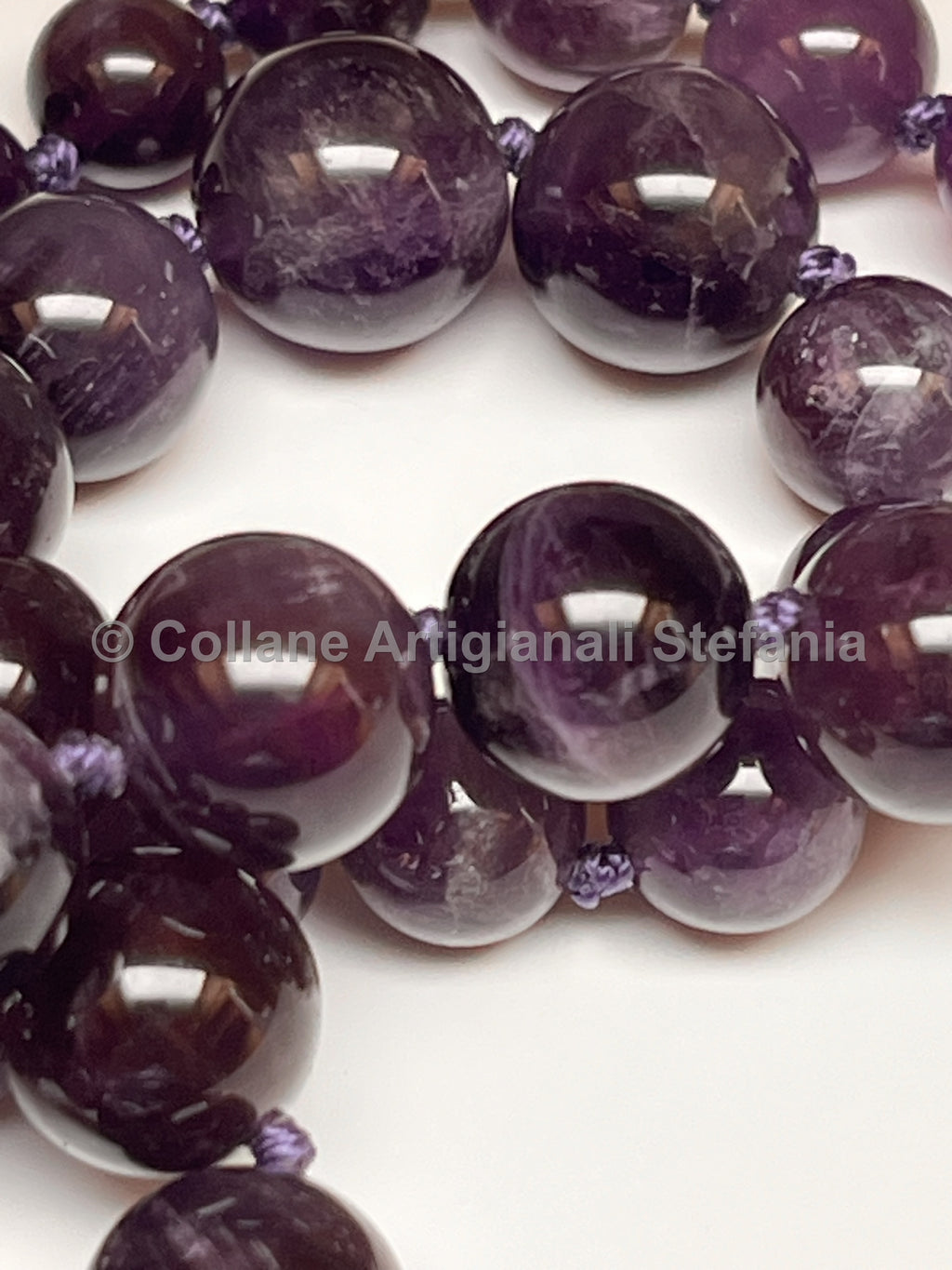 Collana con pietre dure di Ametista di ottima qualità.