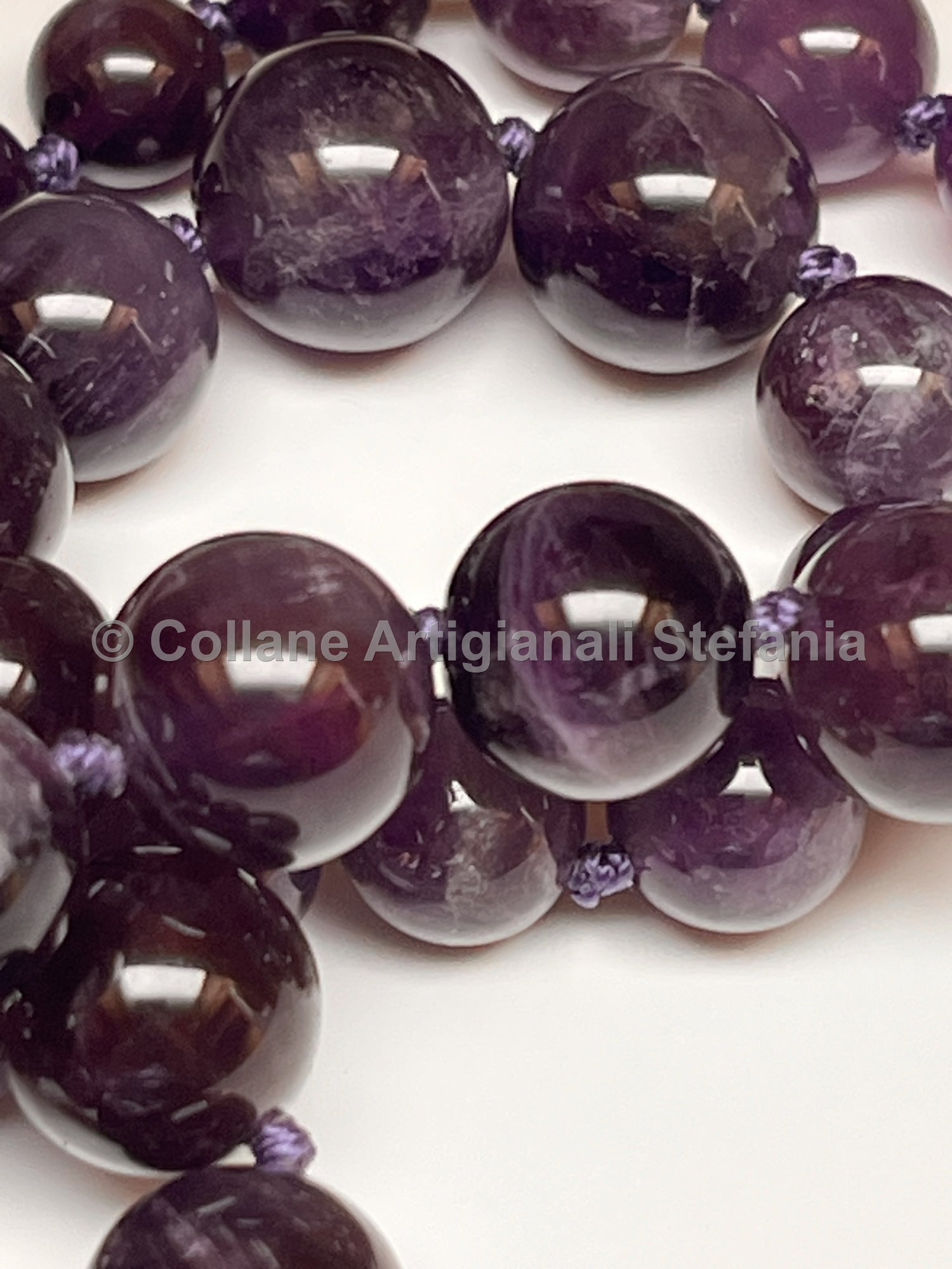 Collana con pietre dure di Ametista di ottima qualità.