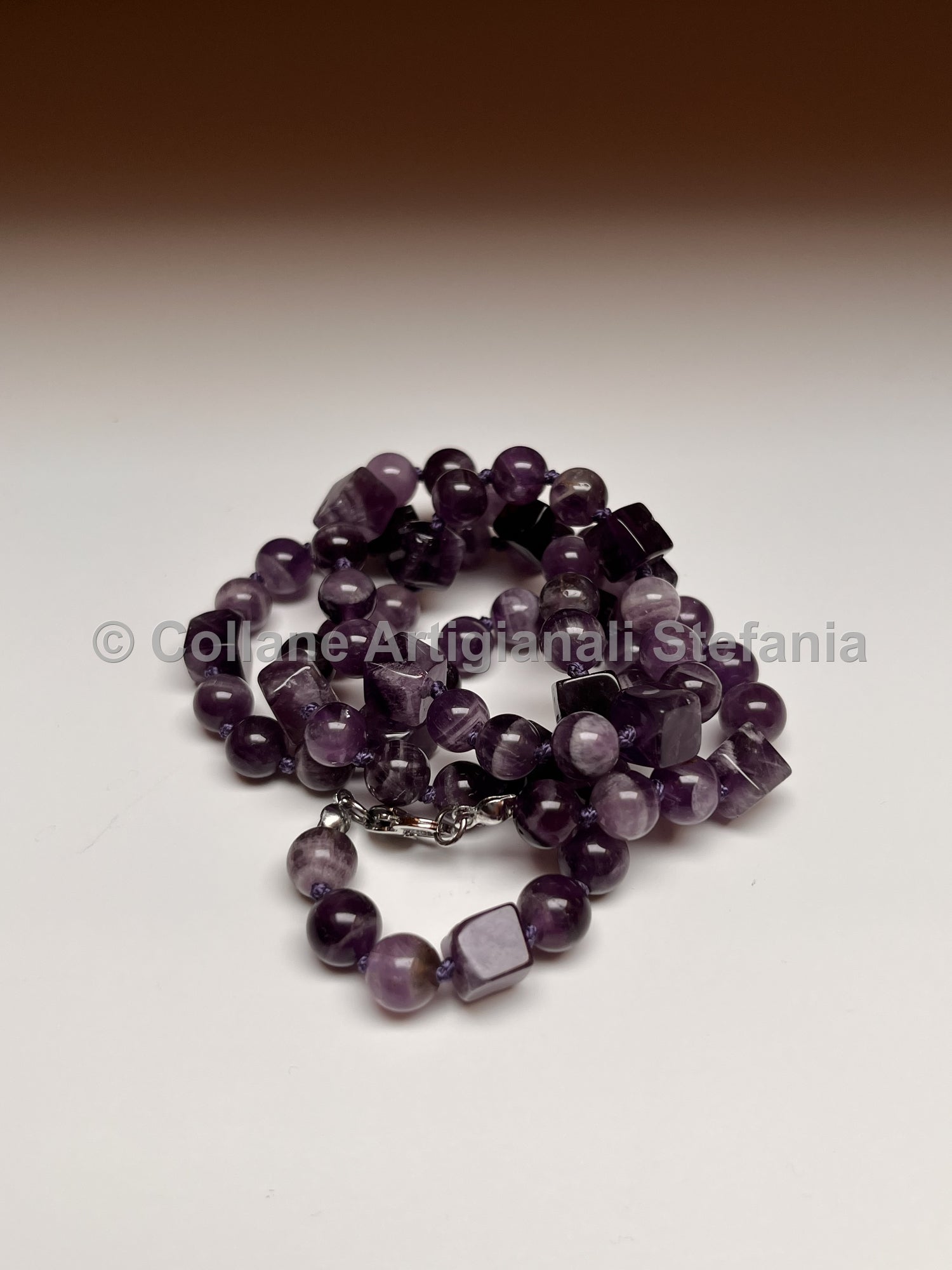 Collana con pietre dure di Ametista Chevron