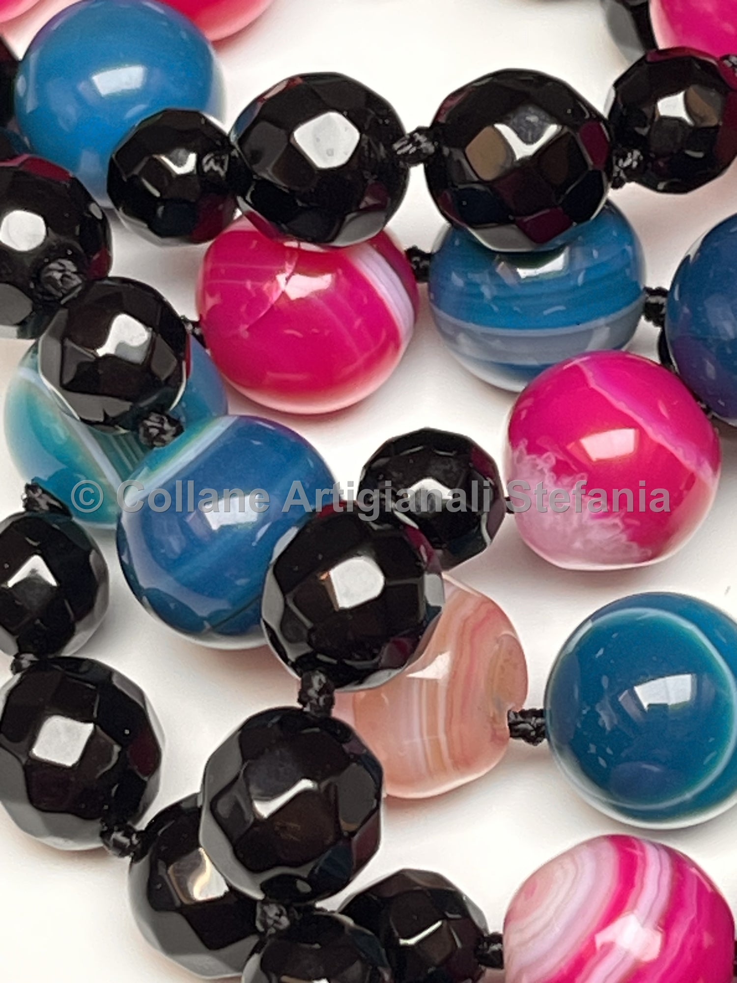 Collana con pietre dure di Onice e Agata colorata