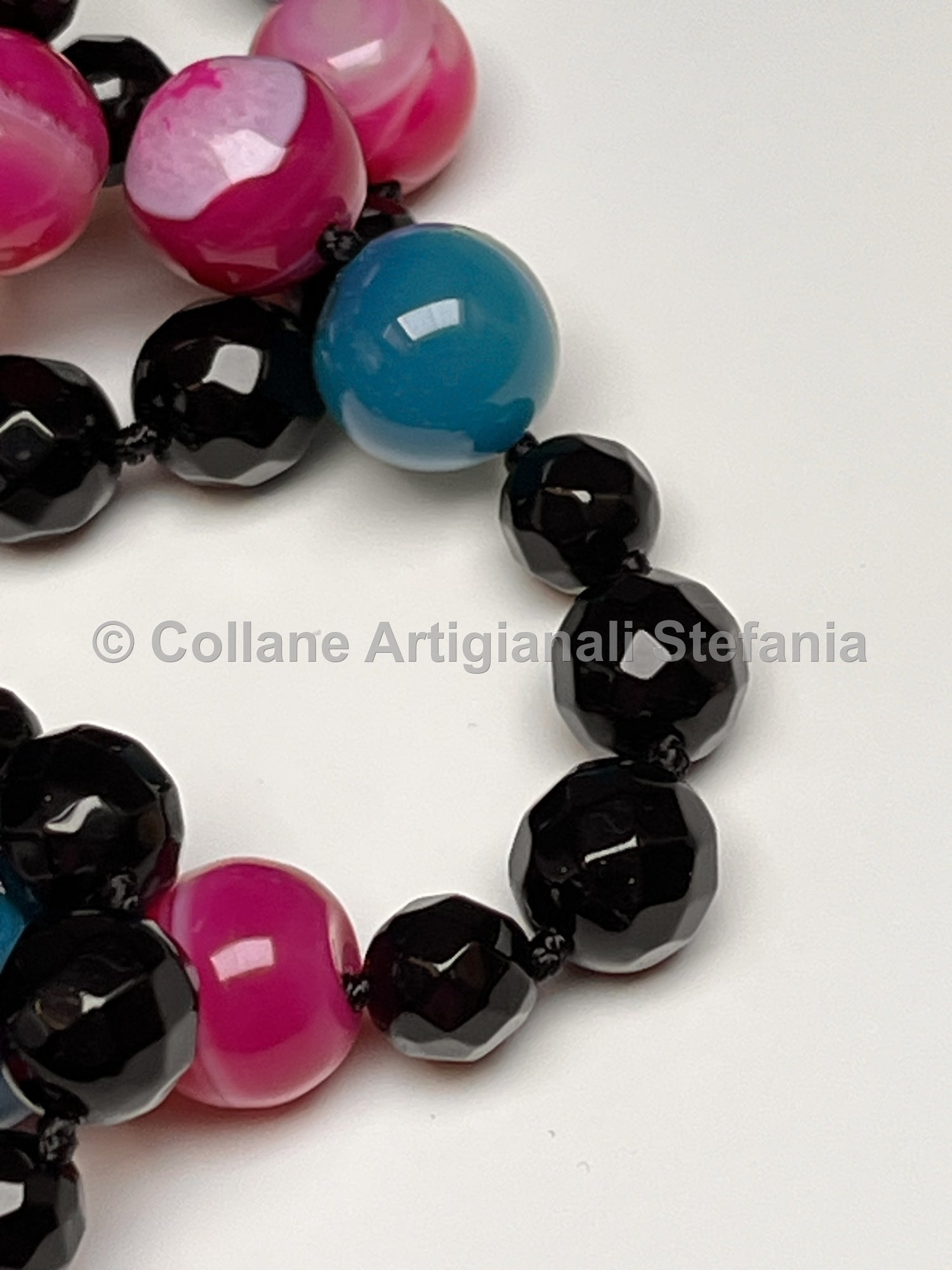 Collana con pietre dure di Onice e Agata colorata