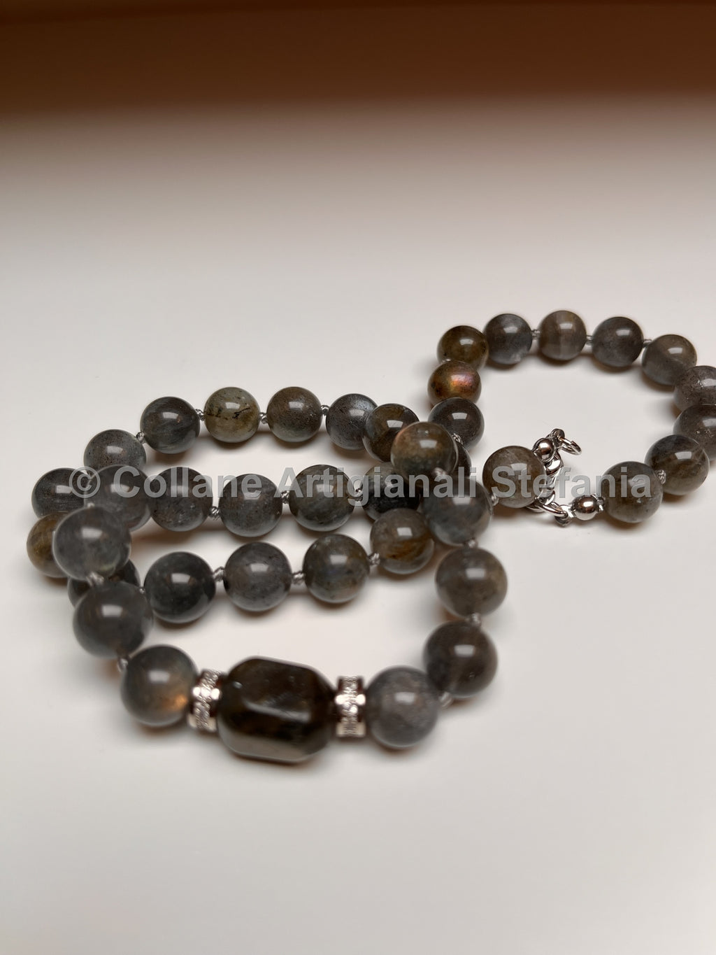 Collana con pietre dure di Pietra di Luna grigia