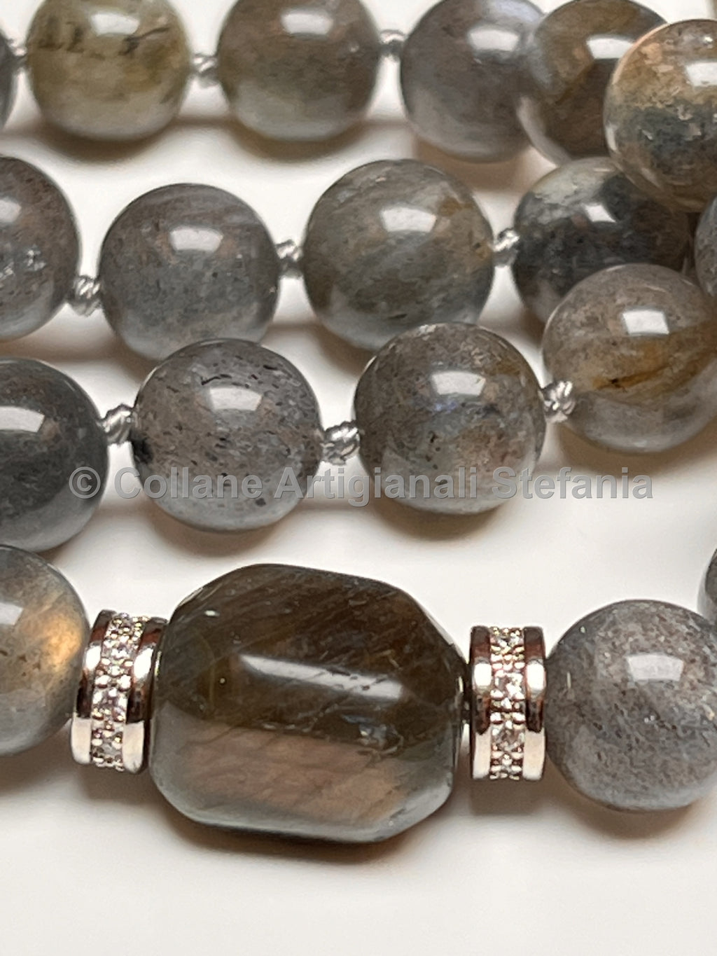 Collana con pietre dure di Pietra di Luna grigia