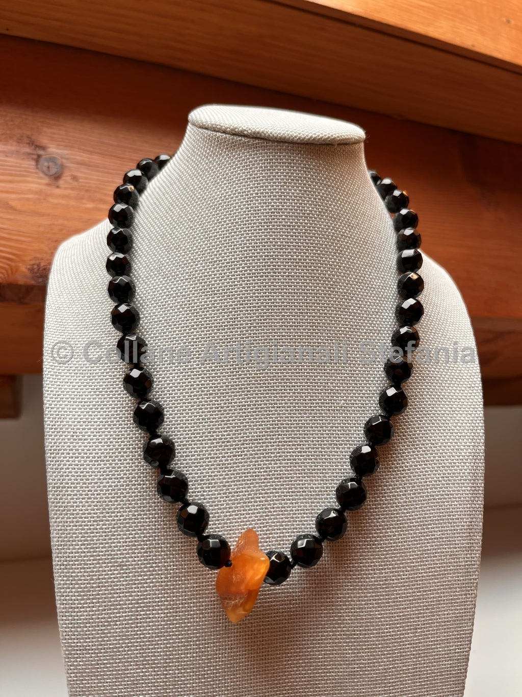 Collana con pietre dure di Onice e Ambra