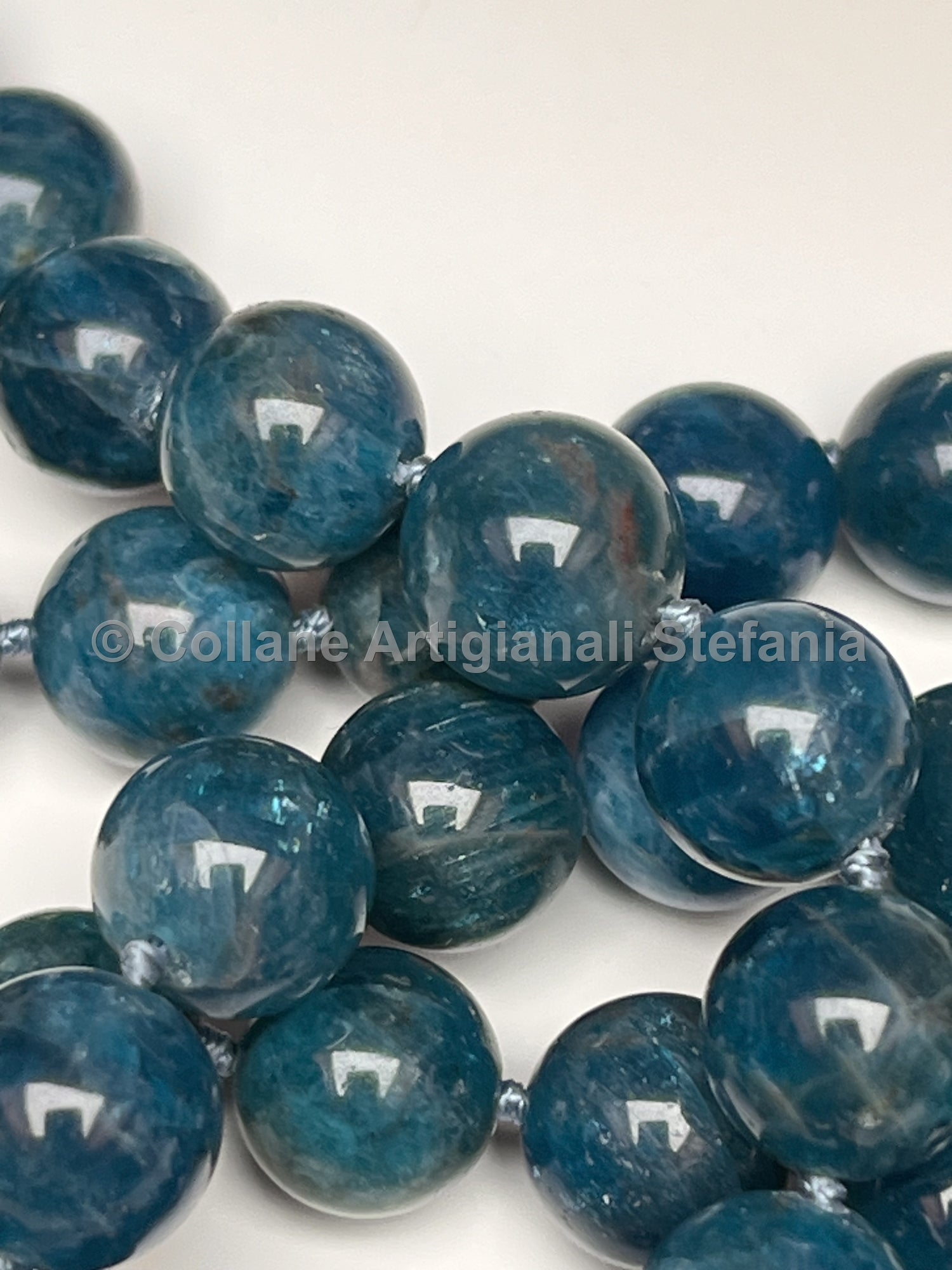 Collana con pietre dure di Apatite di alta qualità