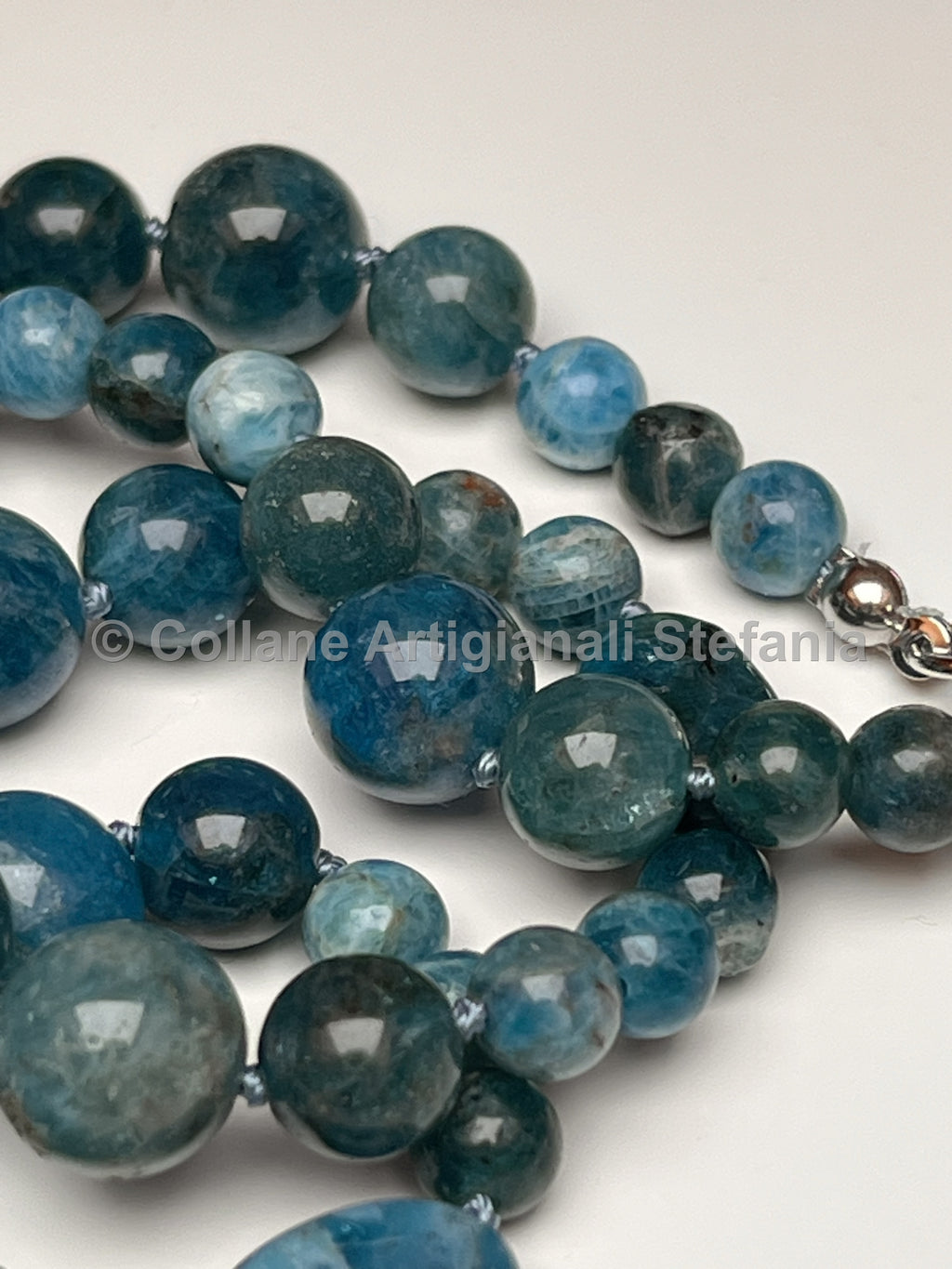 Collana con pietre dure di Apatite di alta qualità