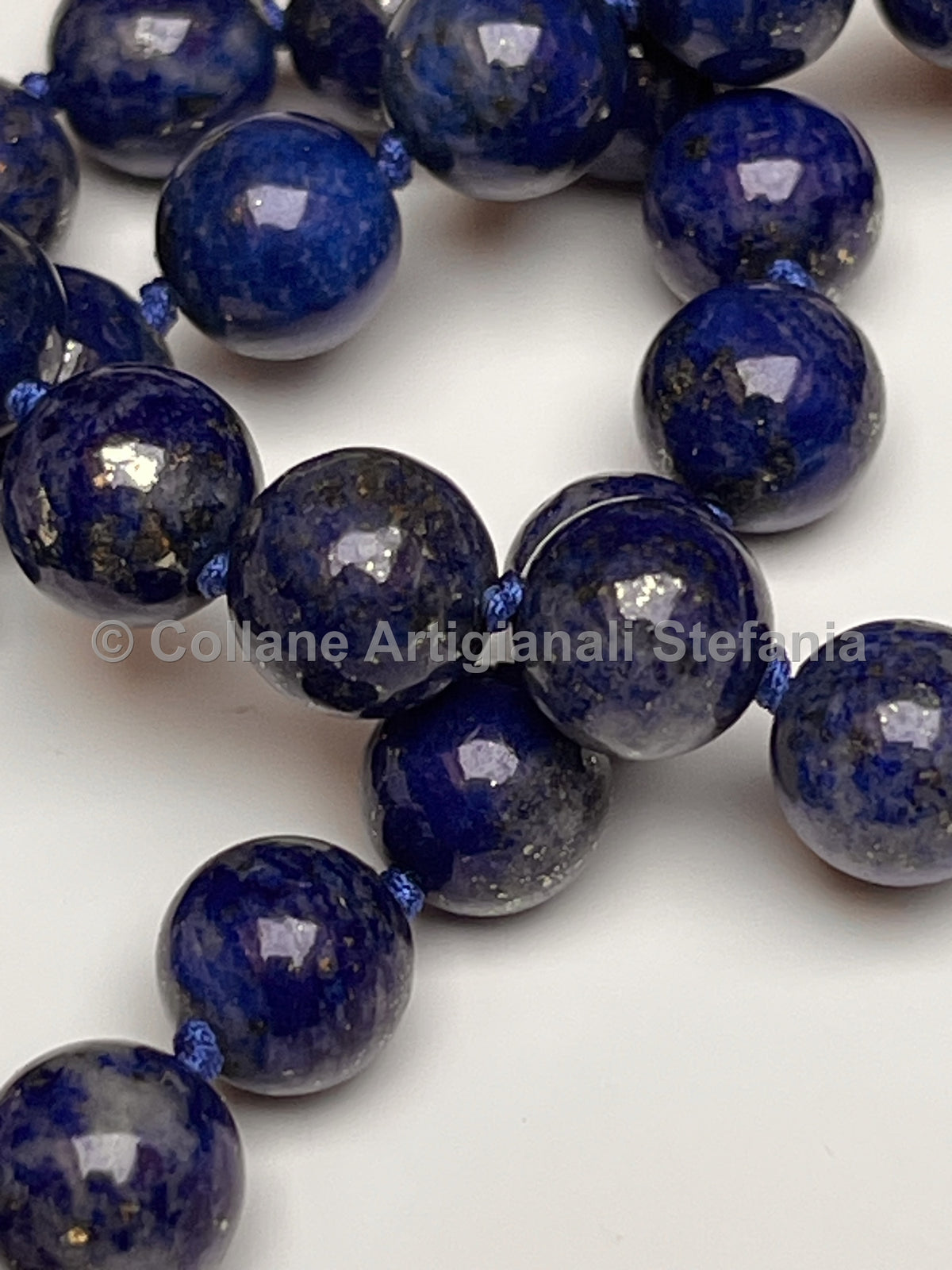 Collana con pietre dure di alta qualità di Lapislazzuli.