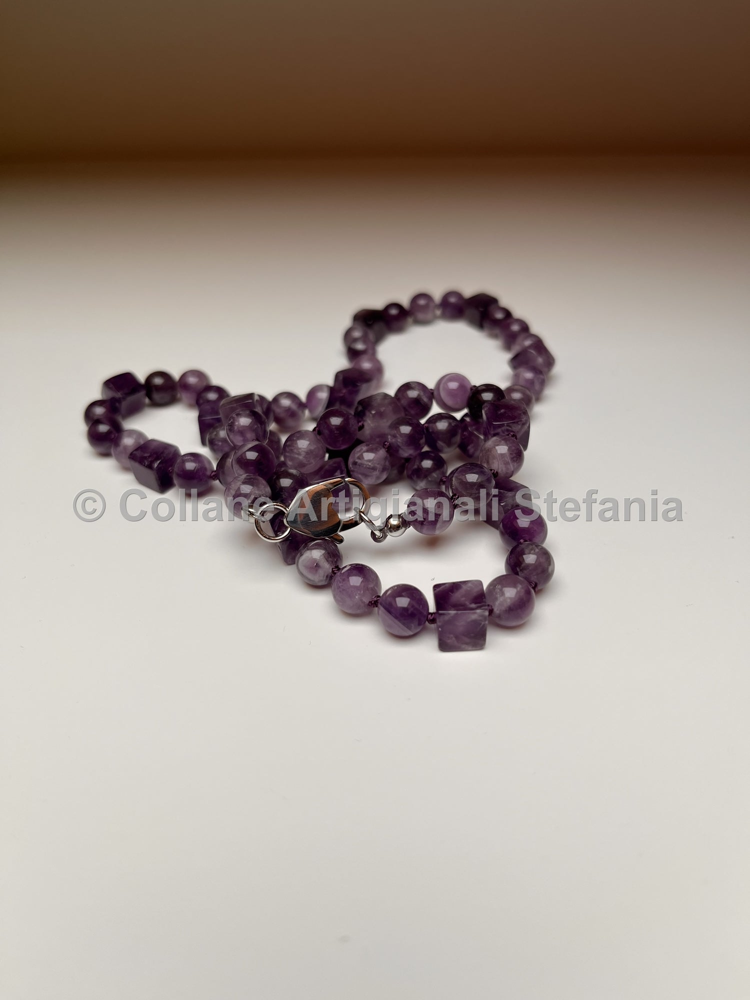 Collana con pietre dure di Ametista Chevron