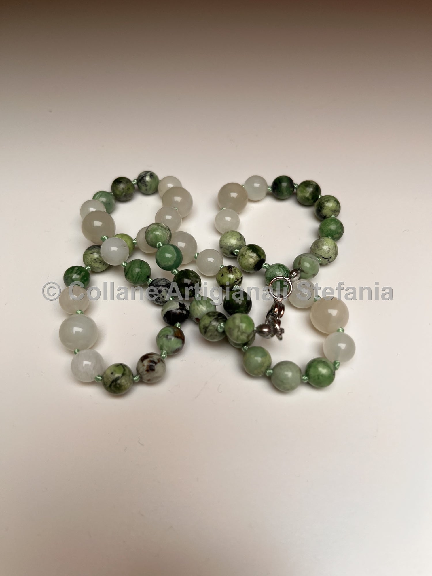 Collana artigianale con Variscite e Pietra di Luna di alta qualità.