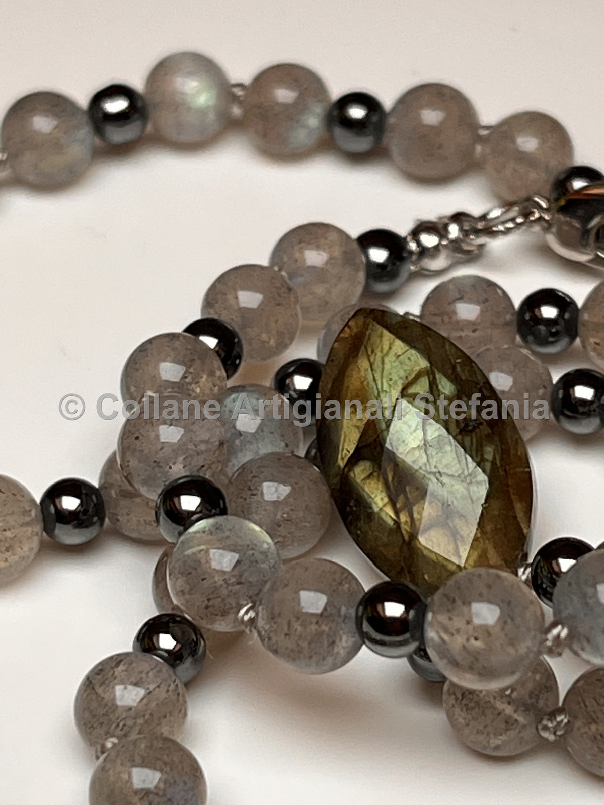 Collana artigianale con Labradorite, Ematite e pendente