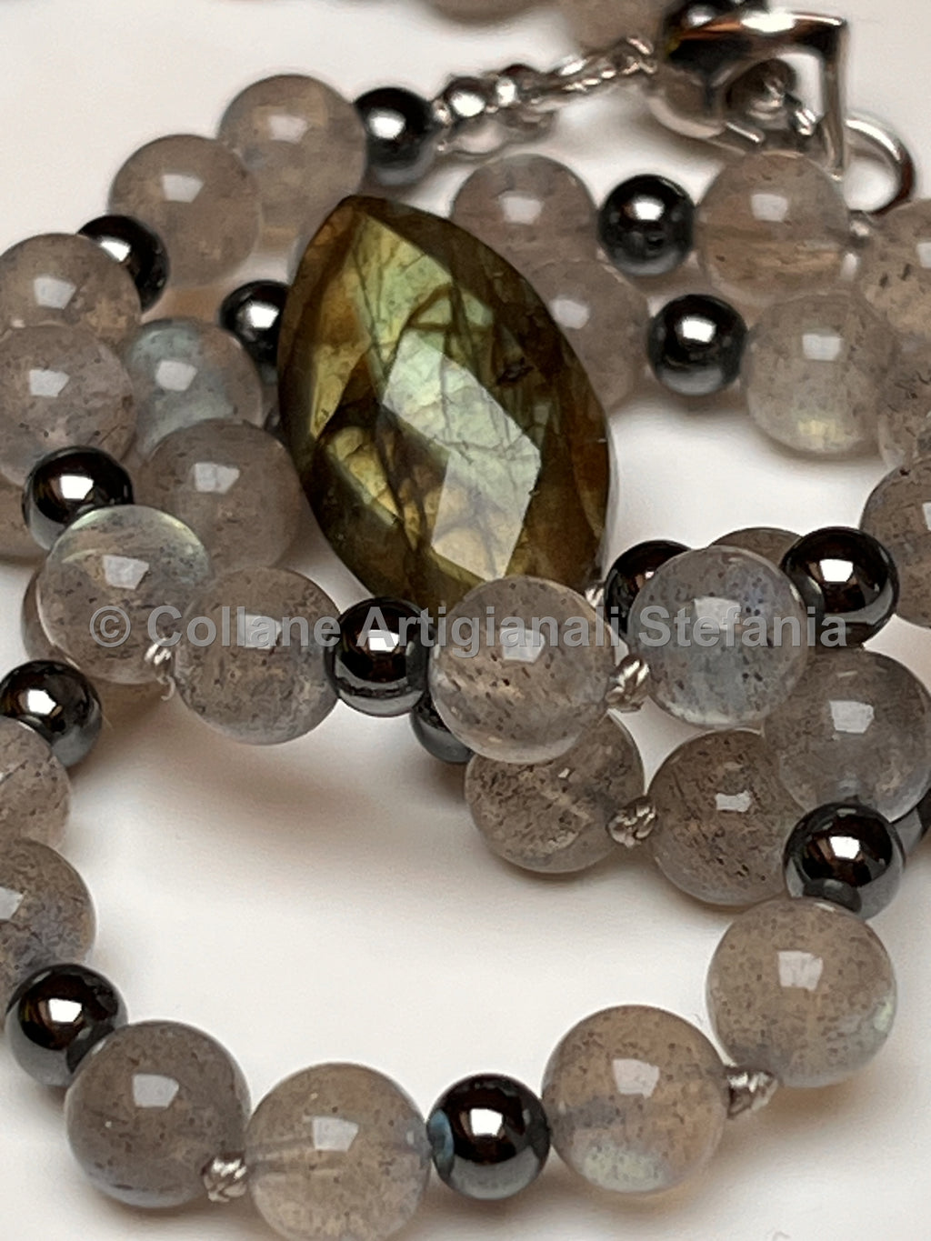 Collana artigianale con Labradorite, Ematite e pendente