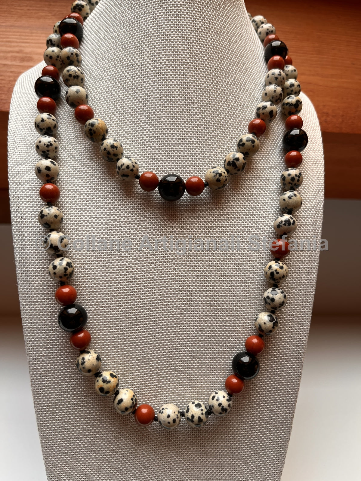 Collana con Diaspro Dalmata, Diaspro rosso e Onice nero
