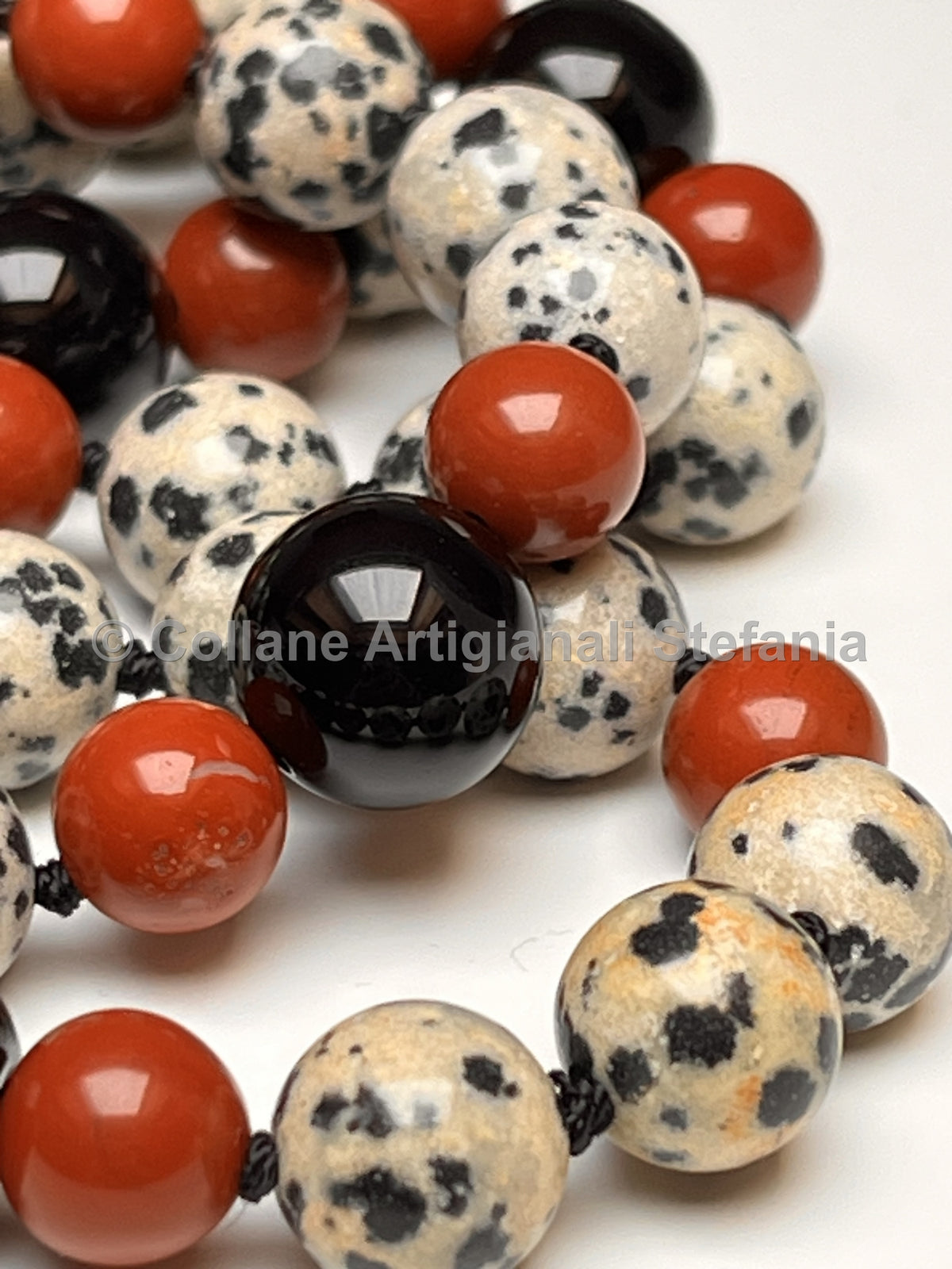 Collana con Diaspro Dalmata, Diaspro rosso e Onice nero
