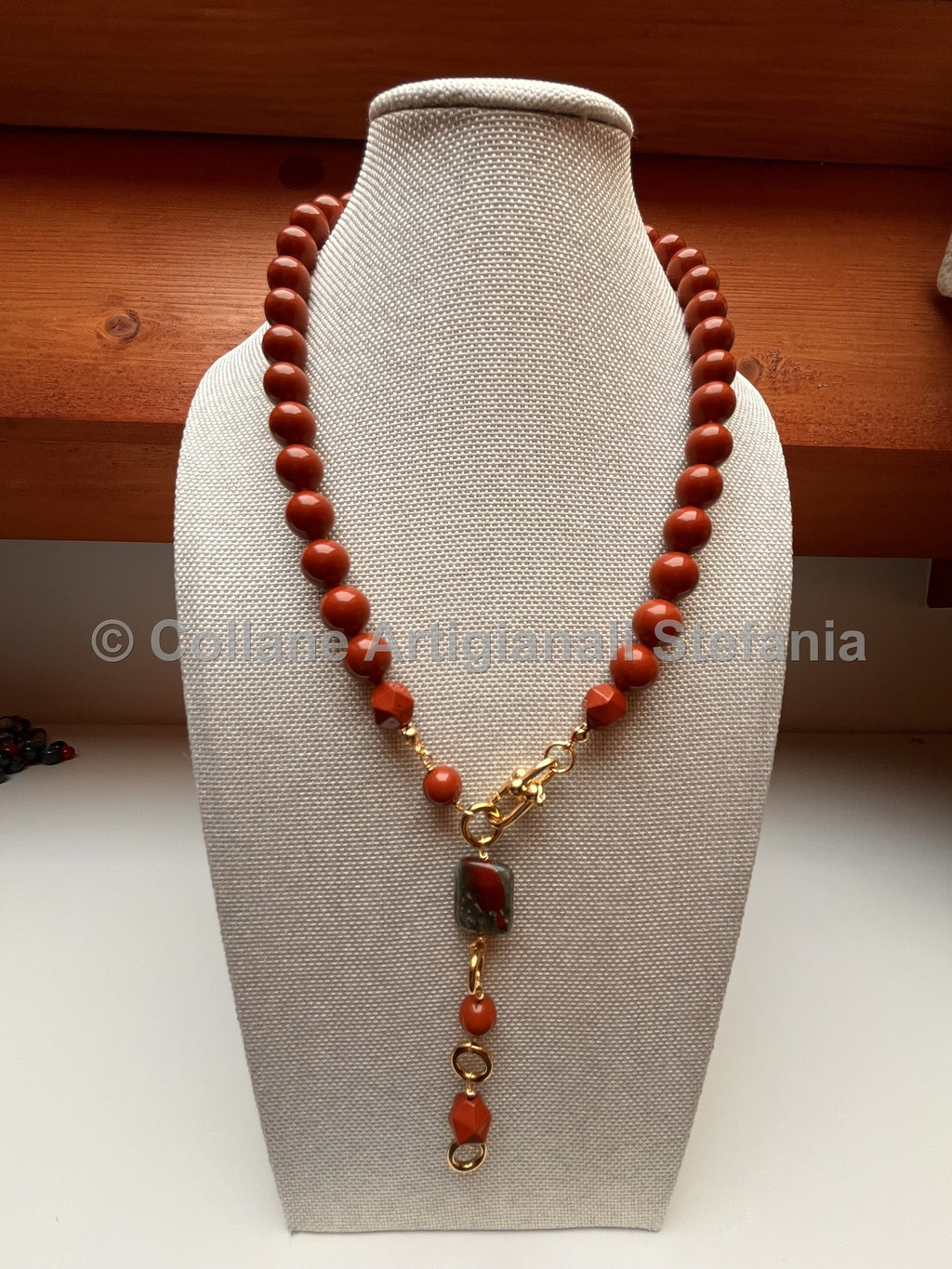 Collana Diaspro rosso e pietra rettangolare di Diaspro sanguigno, indossabile in due modi