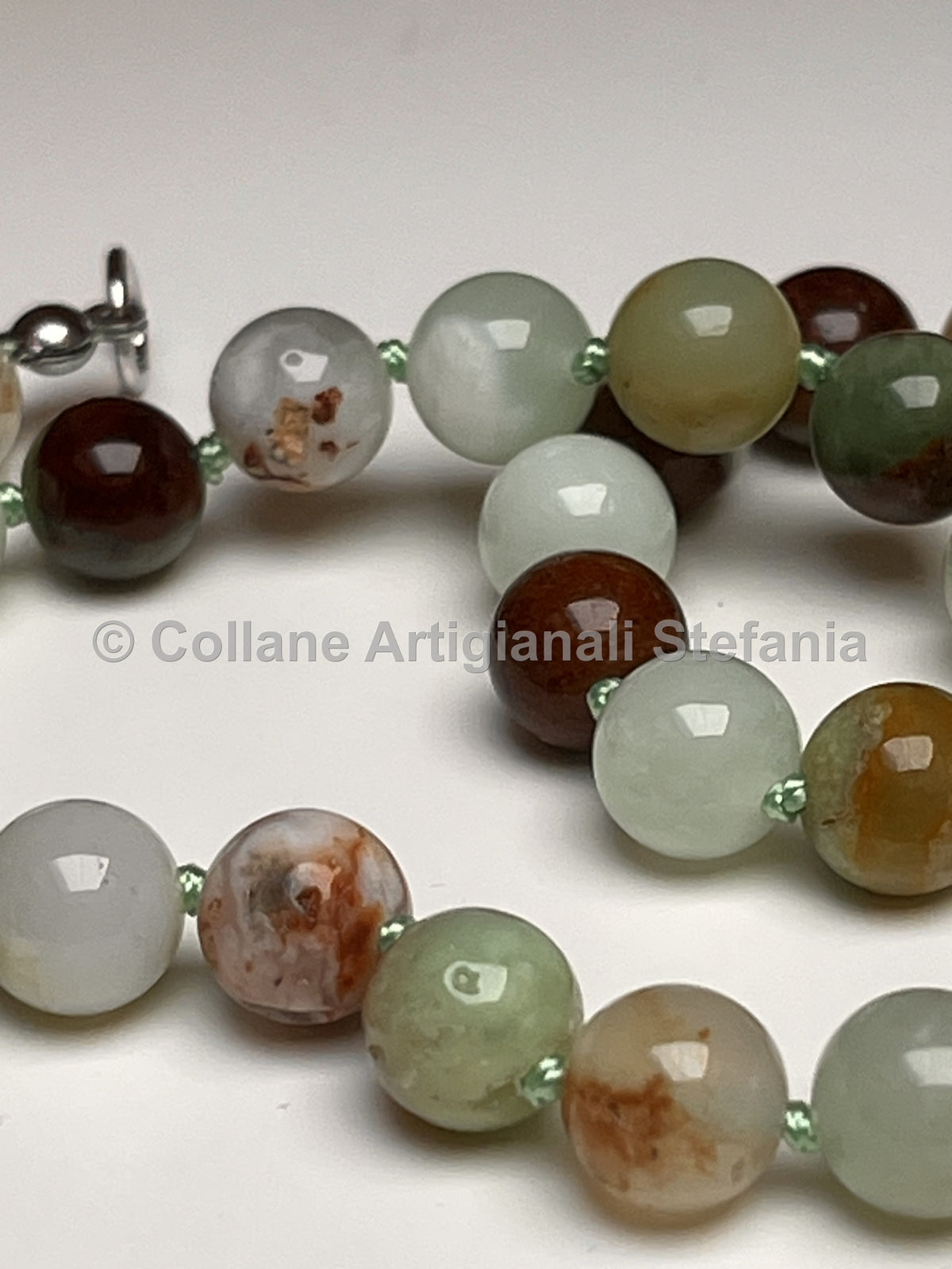 Collana artigianale in crisoprasio di ottima qualità, perle da 8 mm