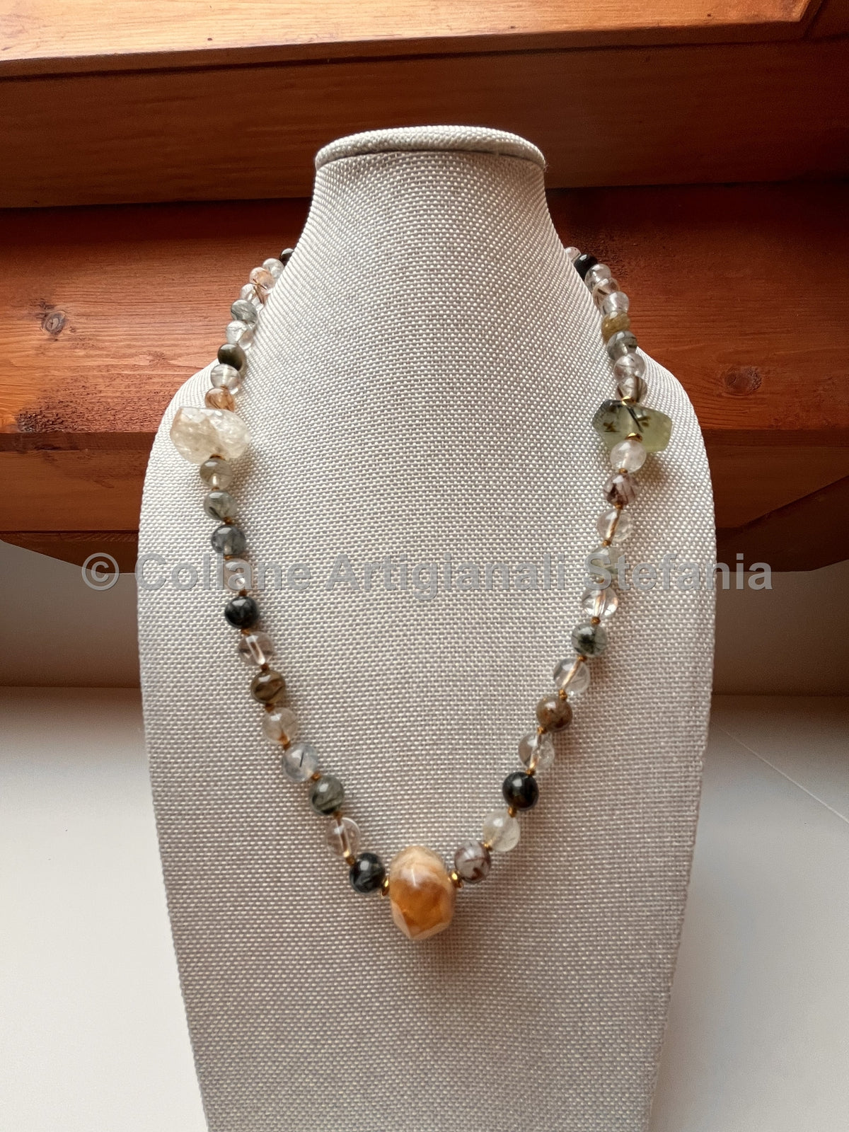 Collana artigianale con pietre dure di Quarzo rutilato