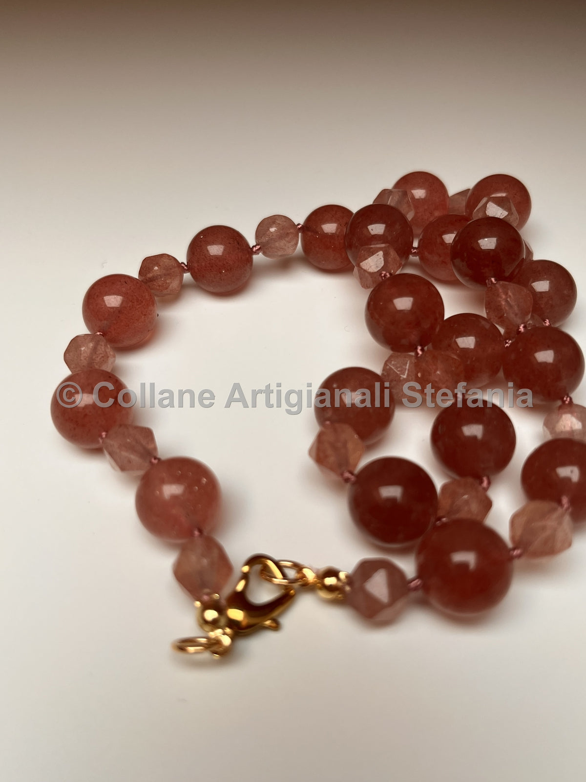Collana in quarzo fragola con perle da 12 mm e sfaccettate da 8 mm