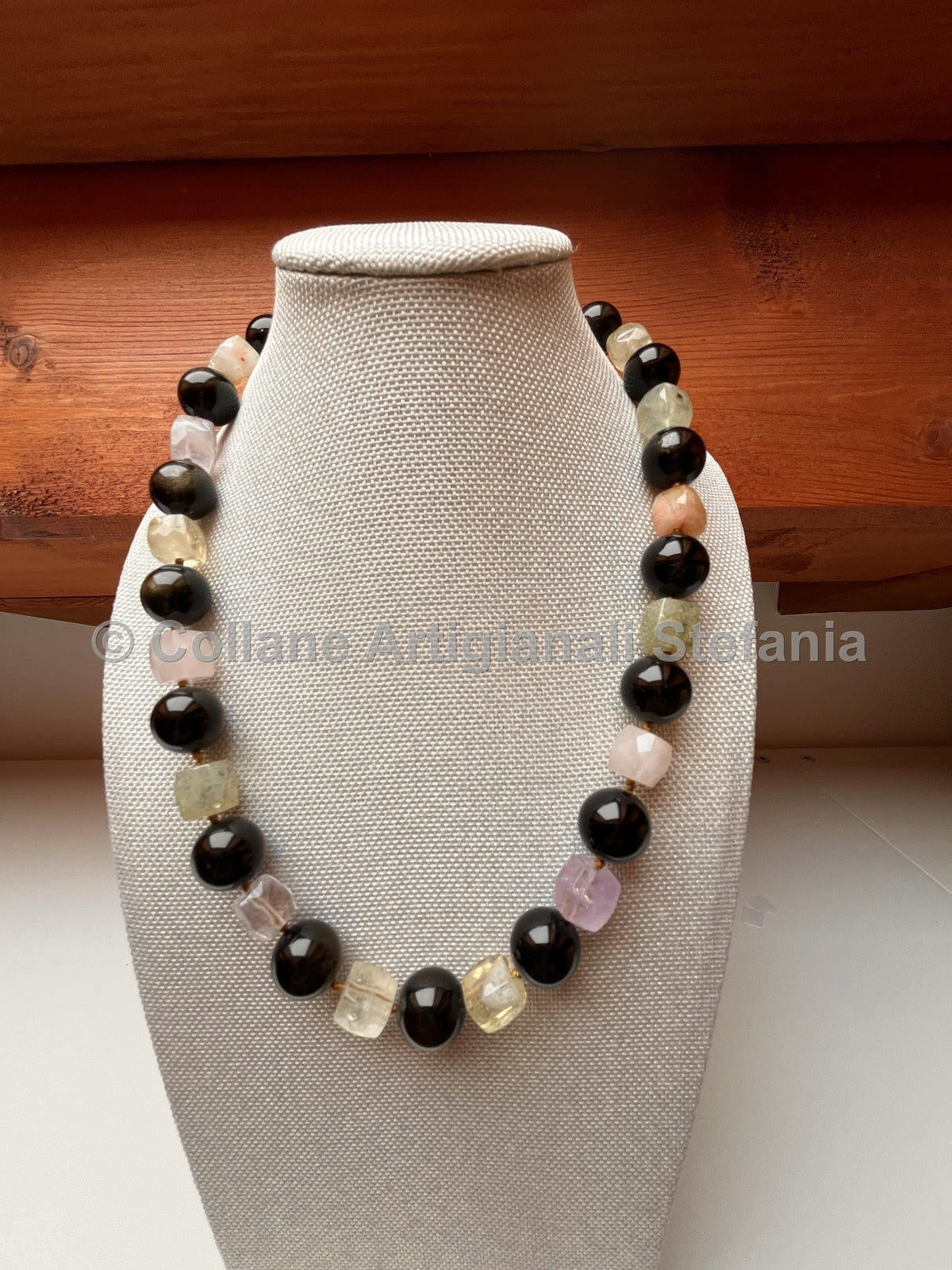 Collana in ossidiana gold dalle sfumature dorate e quarzo multicolore – 46 cm