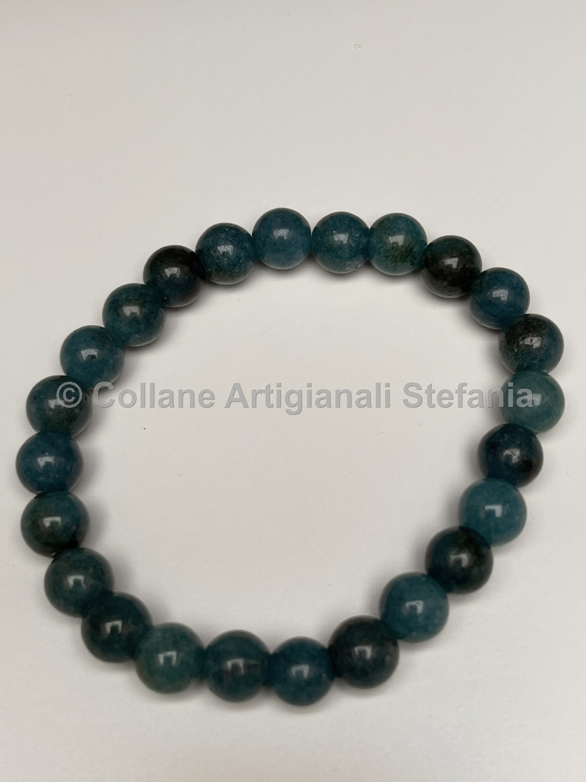 Braccialetti elastici con pietre dure naturali.
