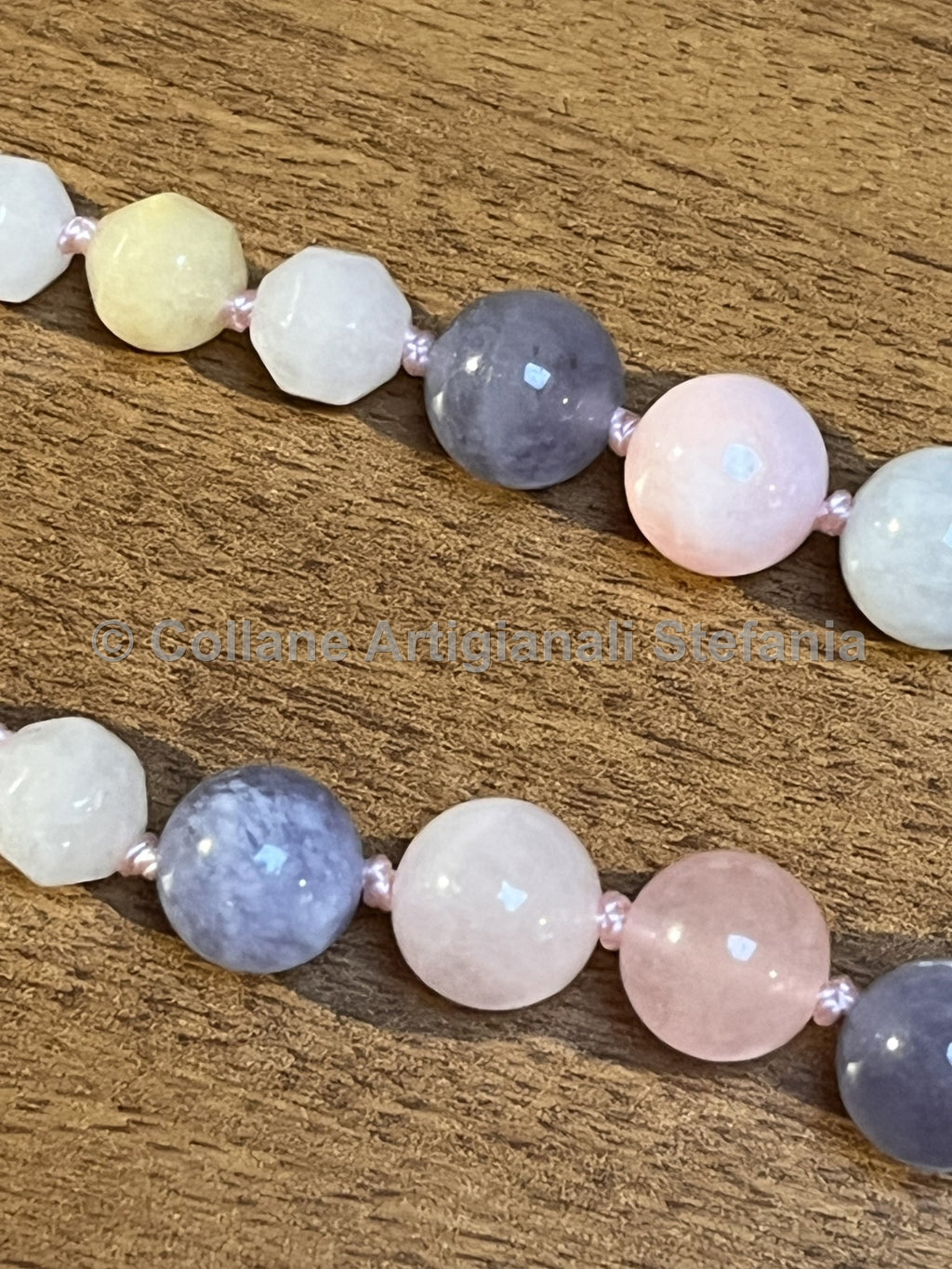 Collana con pietre dure di Morganite di ottima qualità.