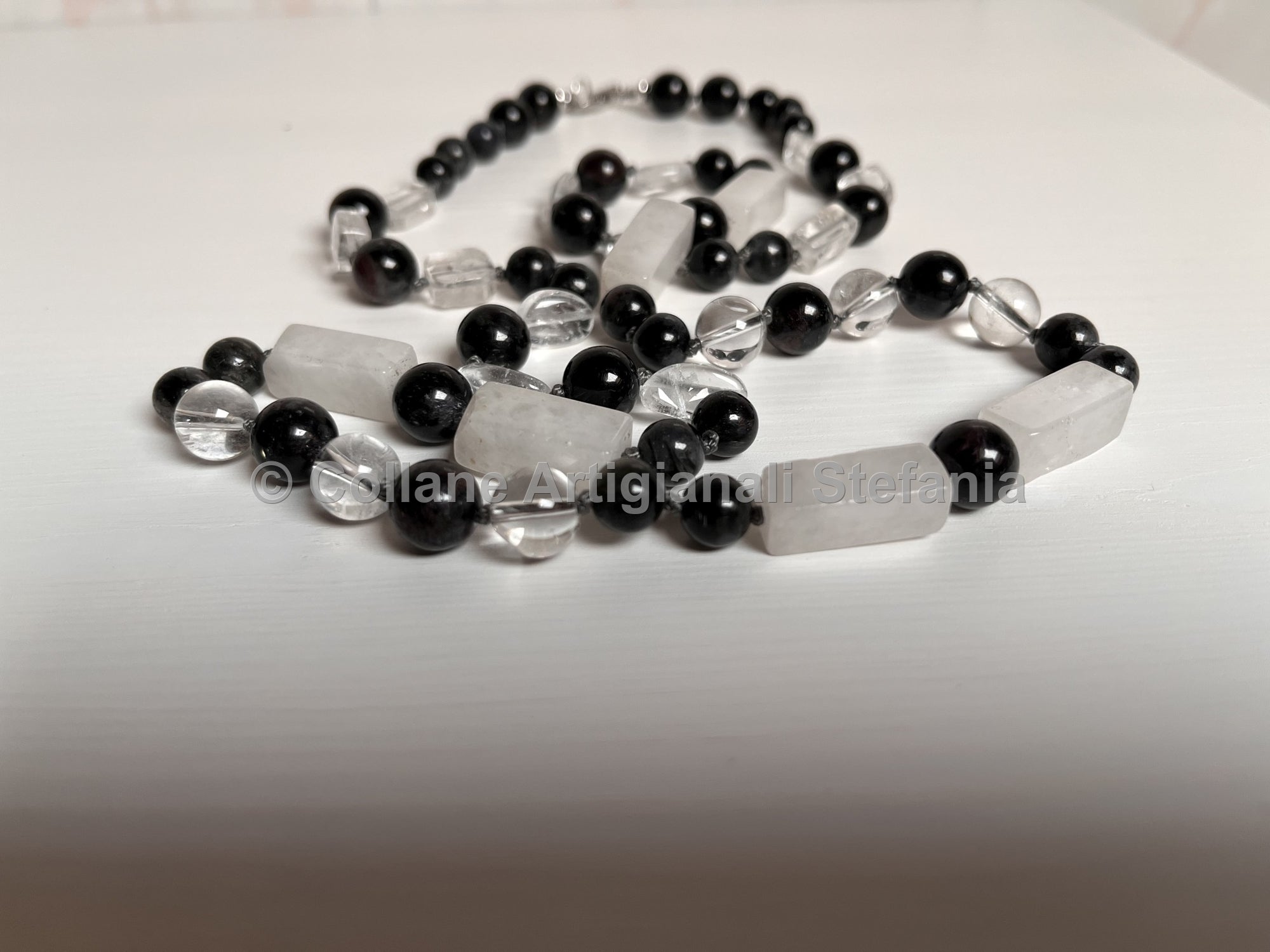Collana con pietre dure di Astrofilite e Quarzo