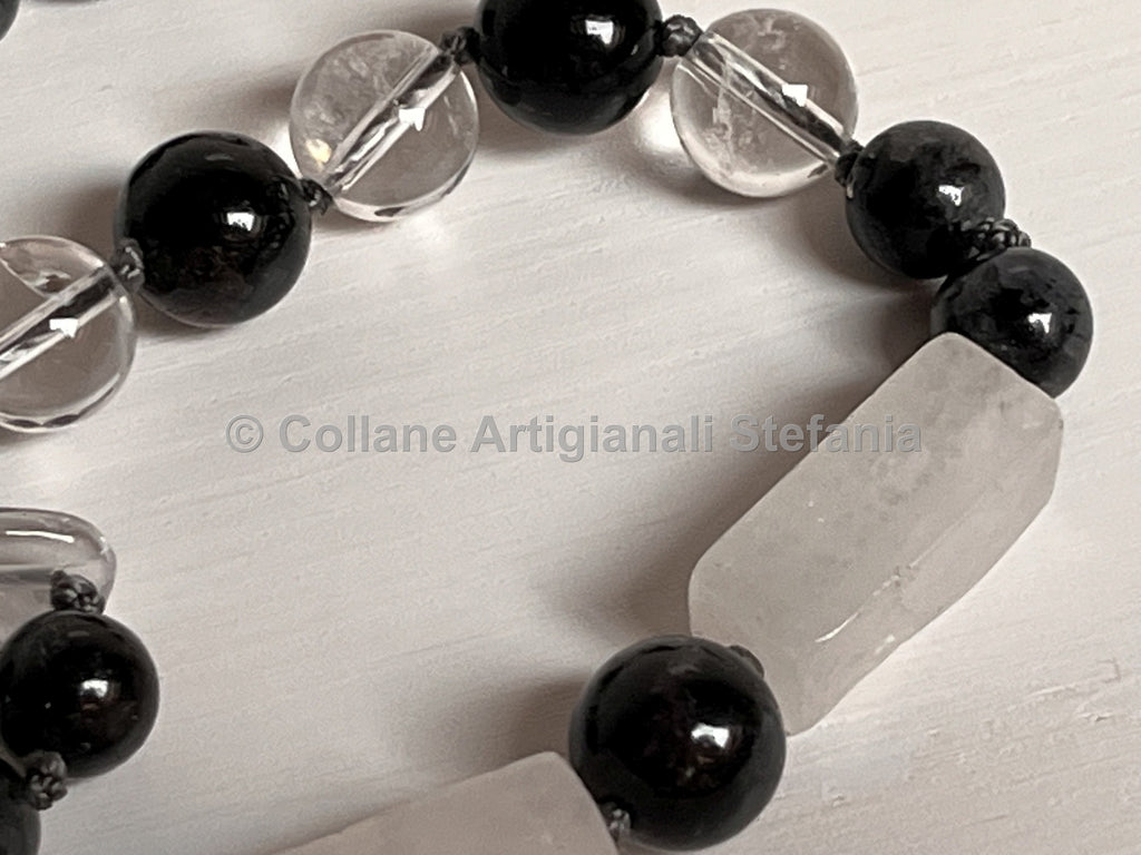 Collana con pietre dure di Astrofilite e Quarzo