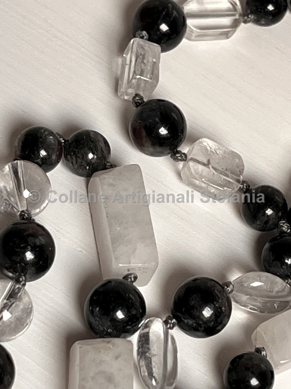 Collana con pietre dure di Astrofilite e Quarzo