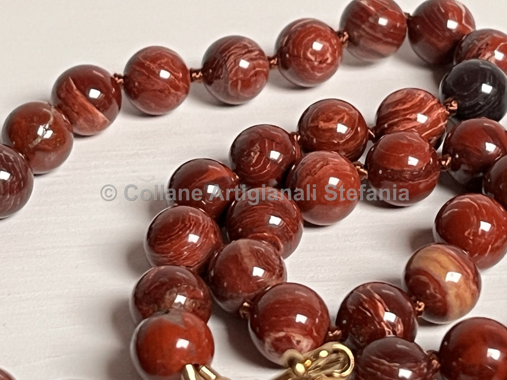 Collana con pietre dure di Australian serpentine di qualità.