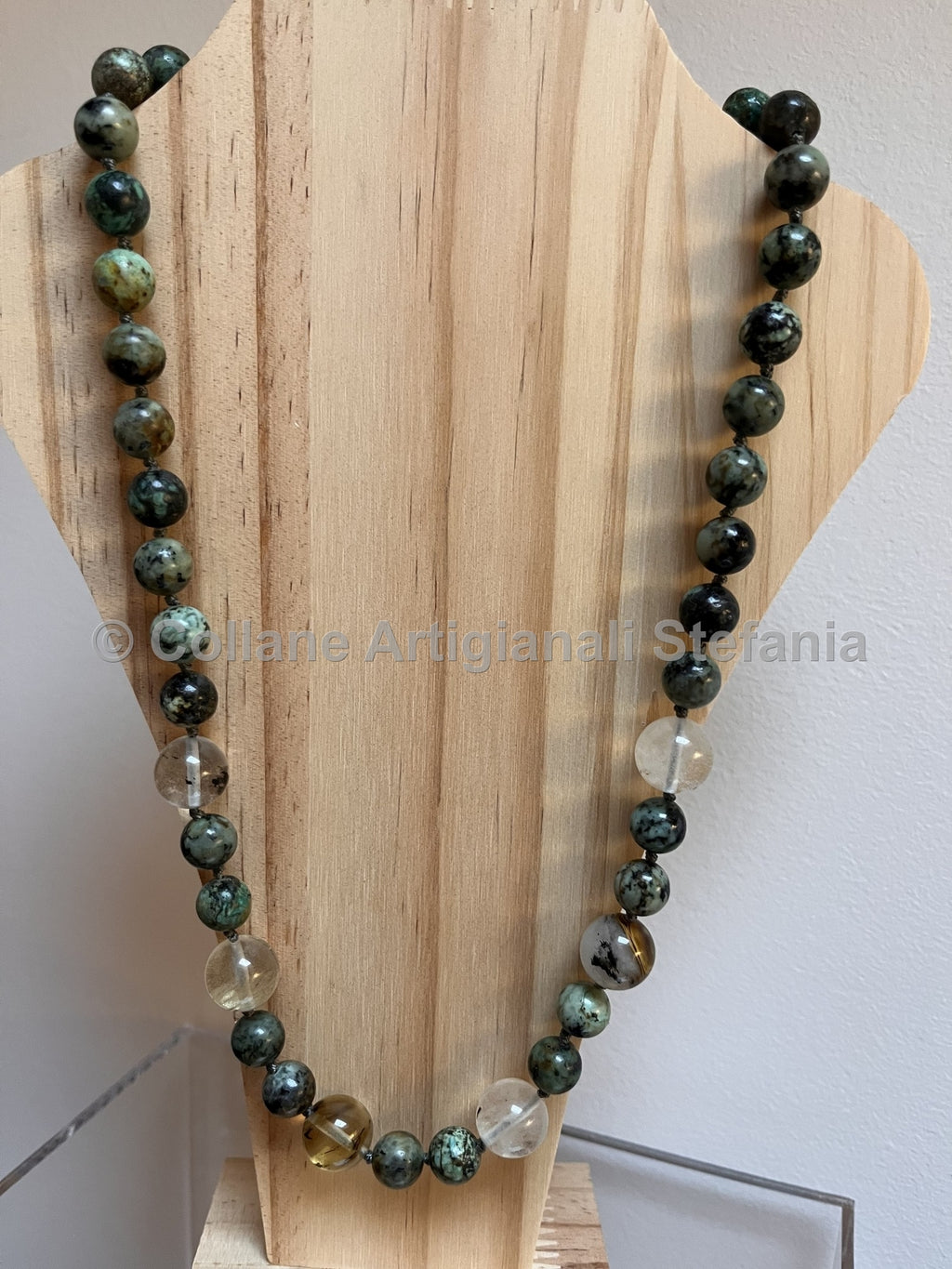 Collana con pietre dure di Turchese Africano e Ossidiana.