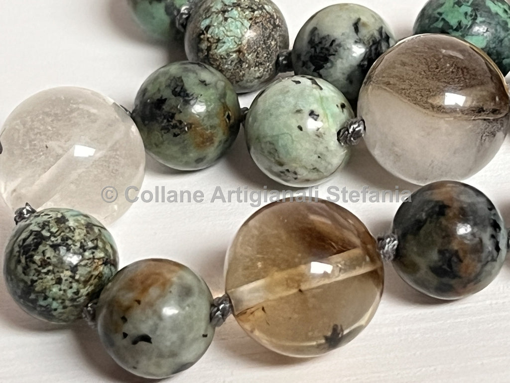 Collana con pietre dure di Turchese Africano e Ossidiana.