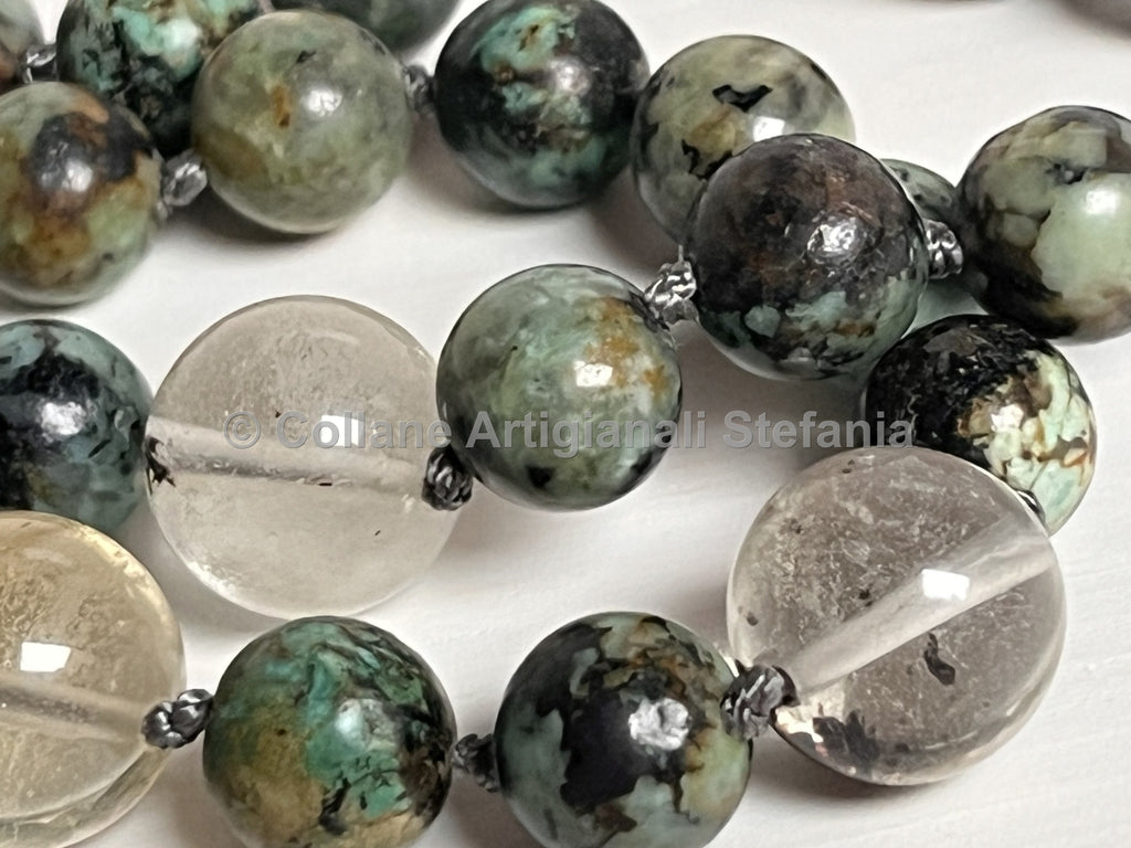 Collana con pietre dure di Turchese Africano e Ossidiana.