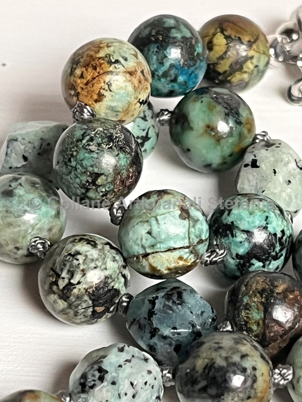 Collana con pietre dure di Turchese Africano