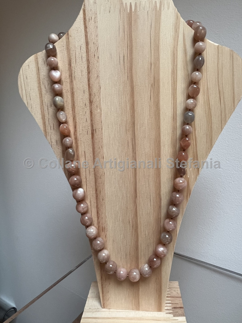 Collana con pietre dure di Pietra di Luna