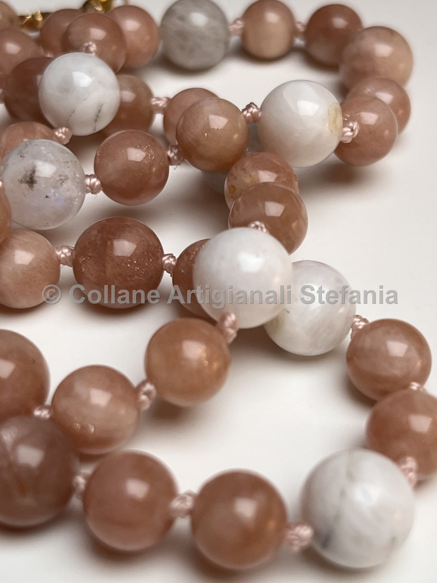Collana con pietre dure di qualità di Pietra di Luna