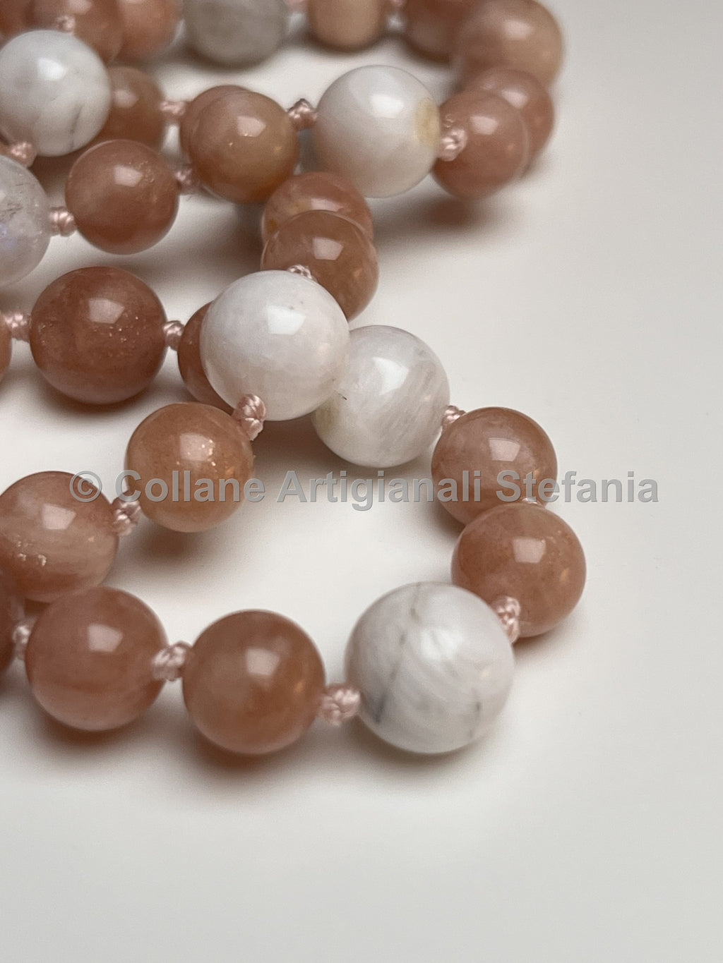 Collana con pietre dure di qualità di Pietra di Luna