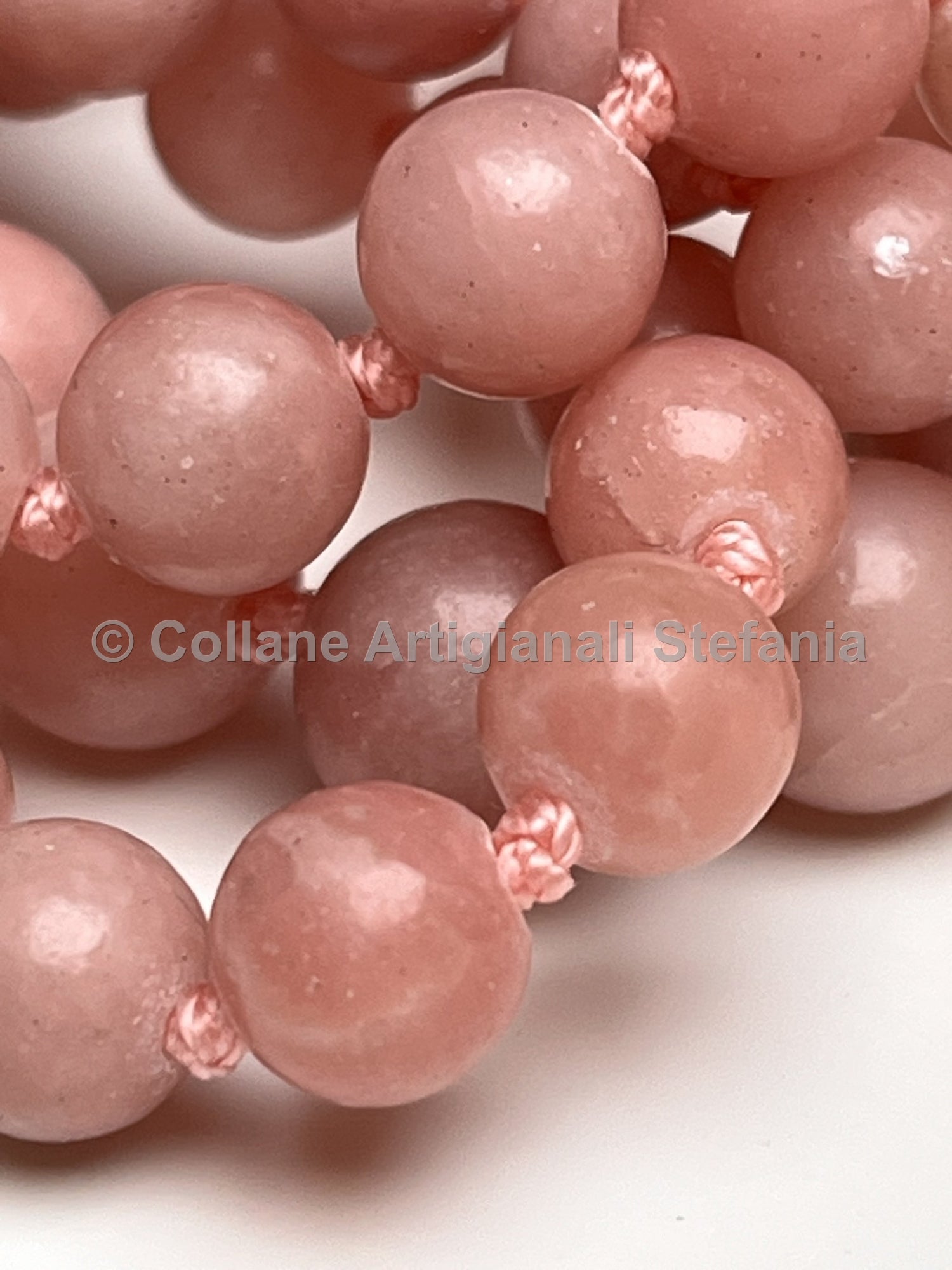Collana con pietre dure di Opale rosa di ottima qualità
