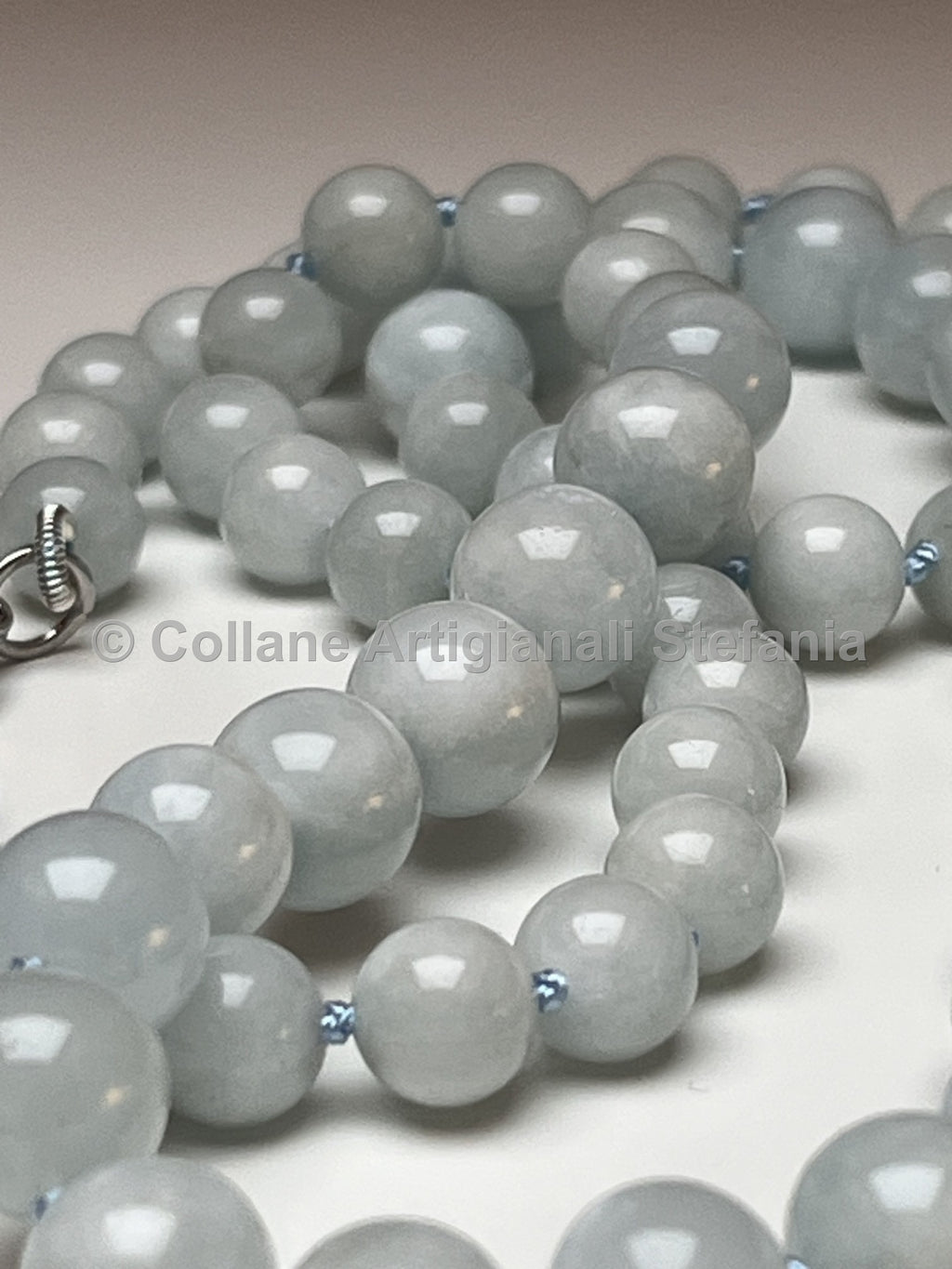 Collana con pietre dure di Acquamarina di qualità superiore.