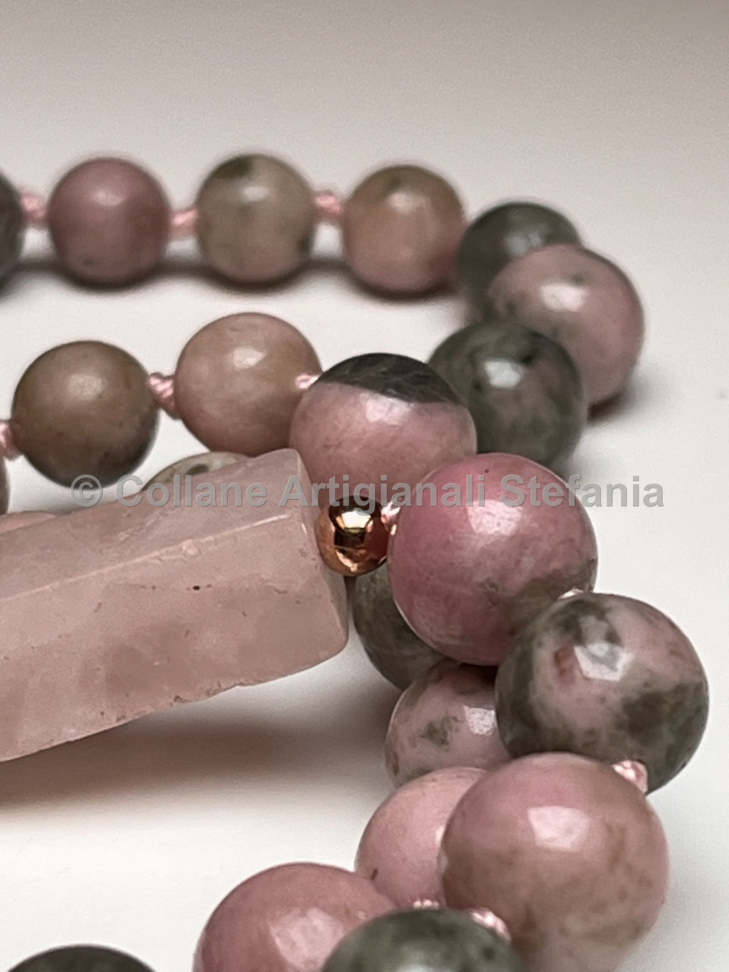 Collana con pietre dure di Quarzite di ottima qualità