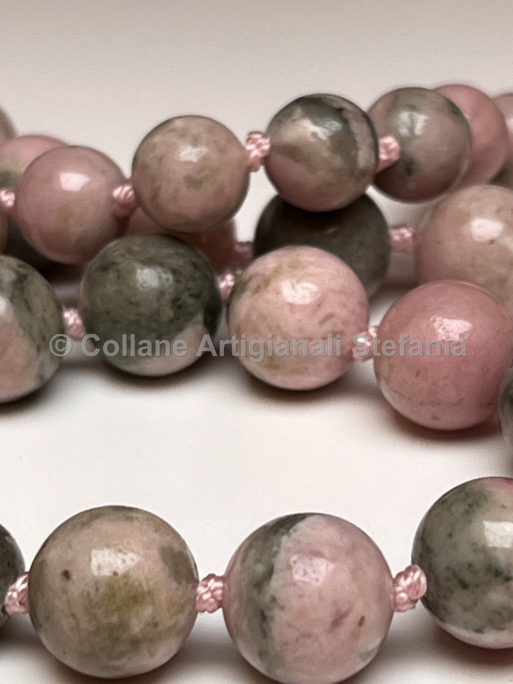Collana con pietre dure di Quarzite di ottima qualità