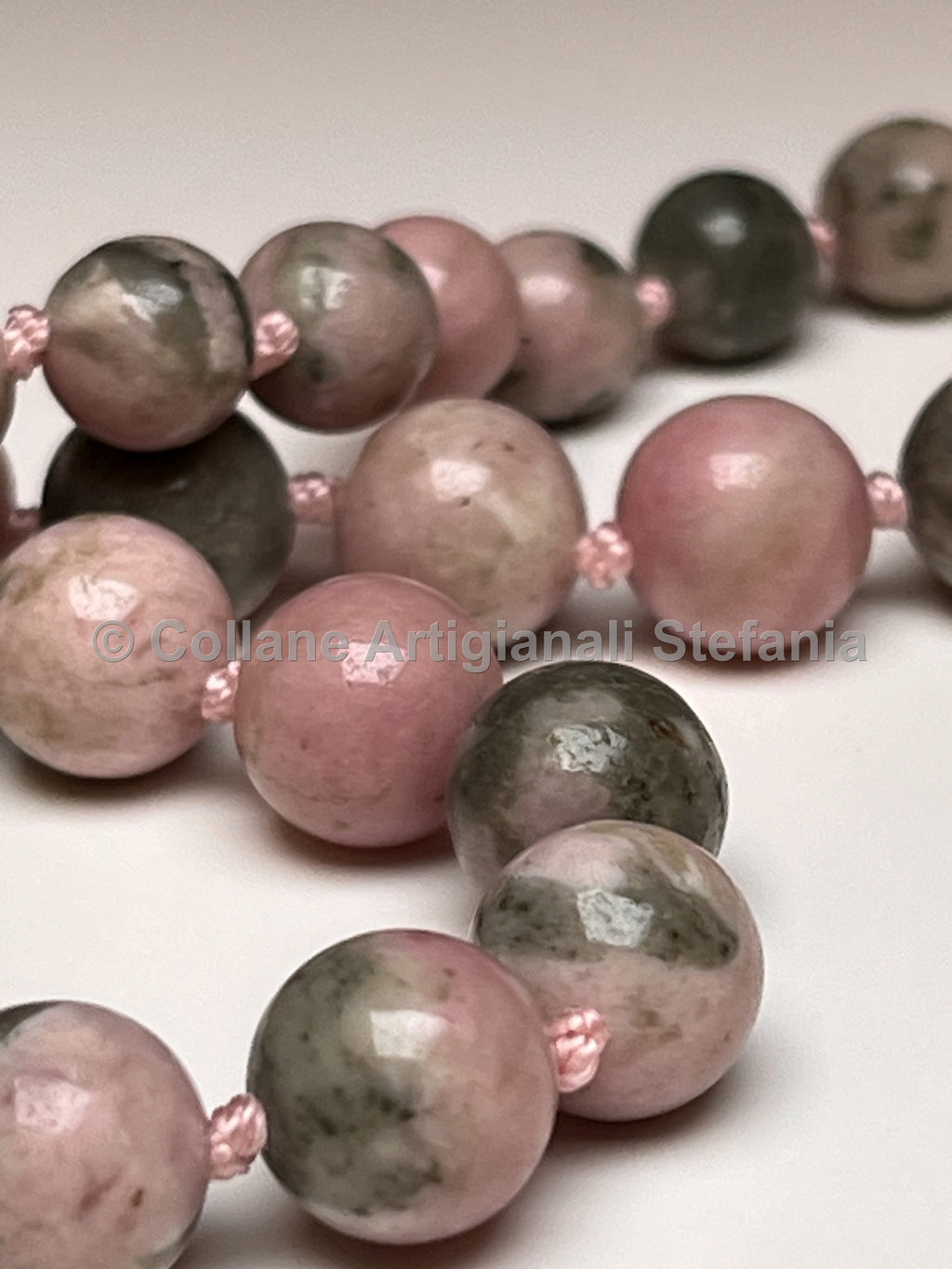 Collana con pietre dure di Quarzite di ottima qualità