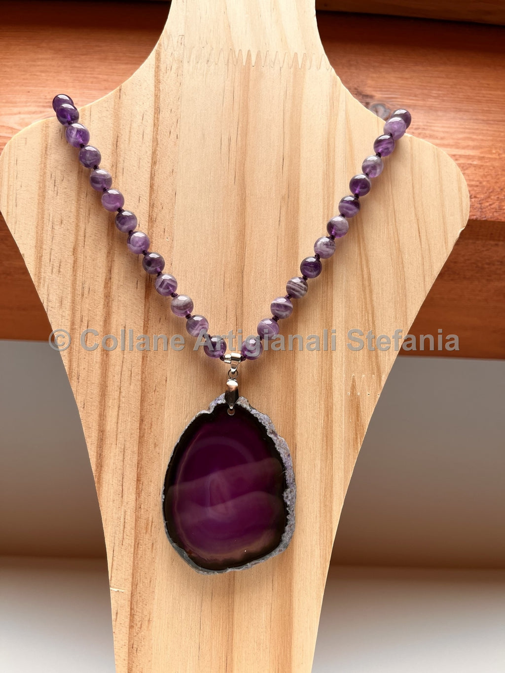 Collana con pietre dure di Ametista Chevron e pendente in Agata