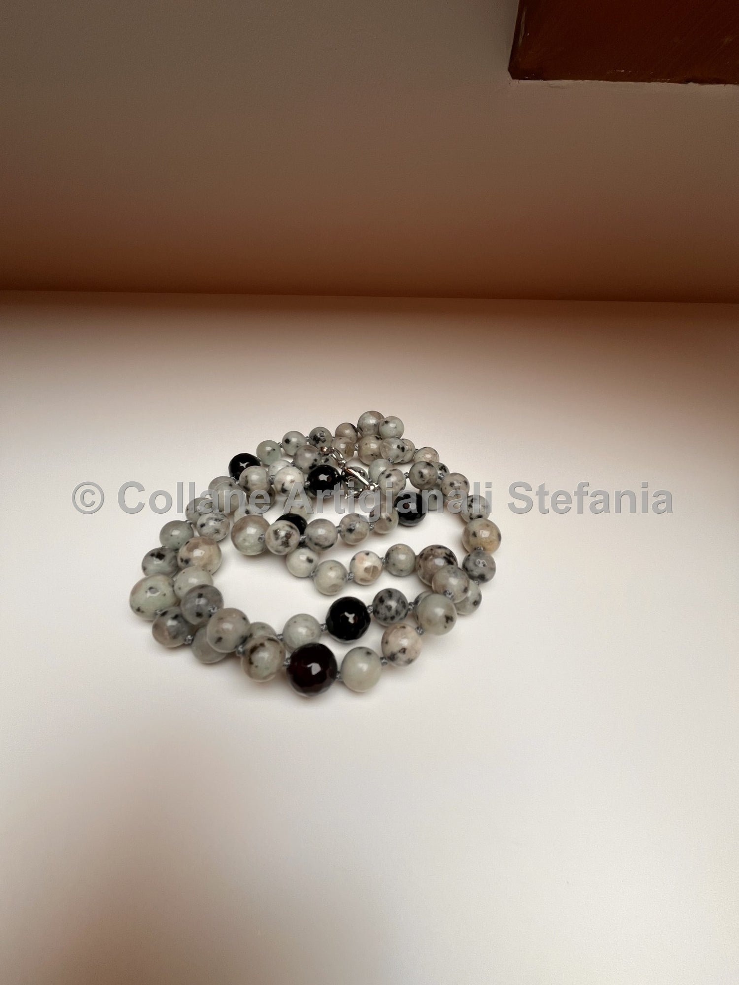Collana con pietre dure di Diaspro Kiwi.